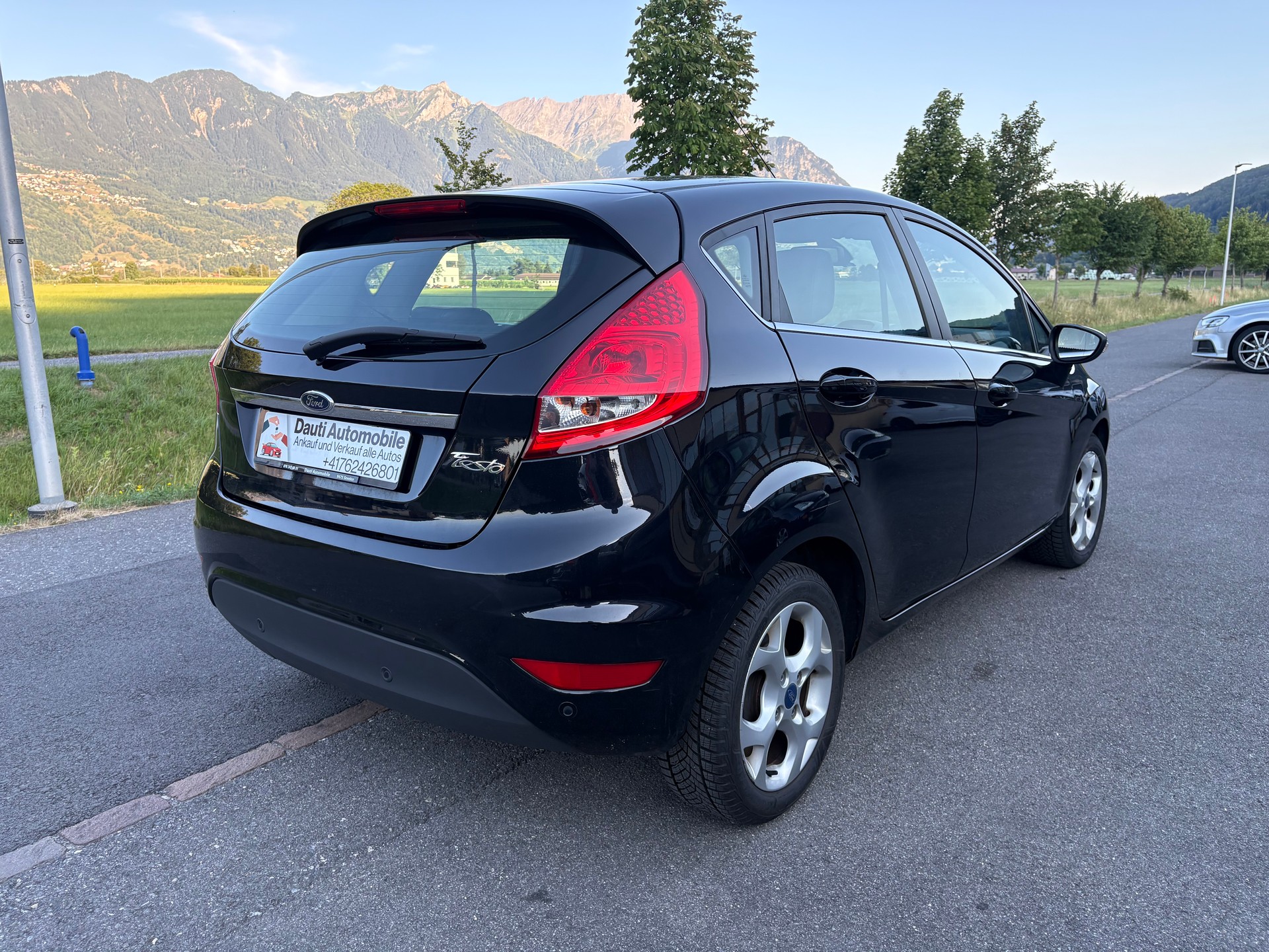 FORD Fiesta 1.4 16V Titanium Automatic-image-5