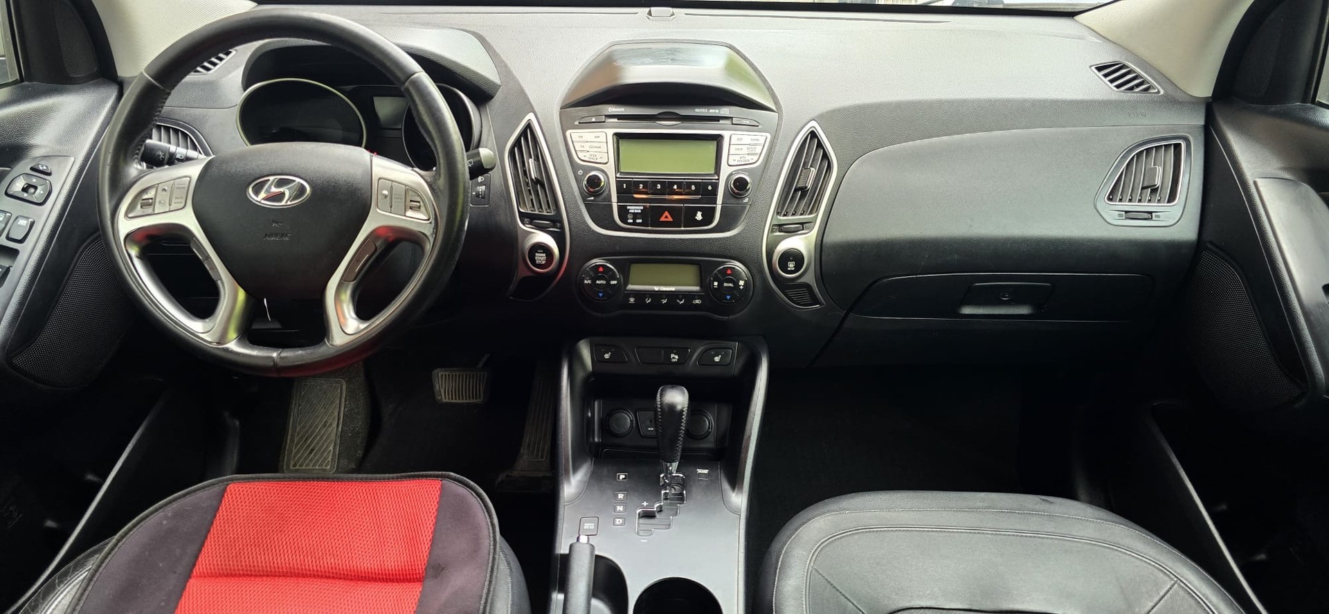 HYUNDAI iX 35 2.0 CRDi Style 4WD Automatic-image-9