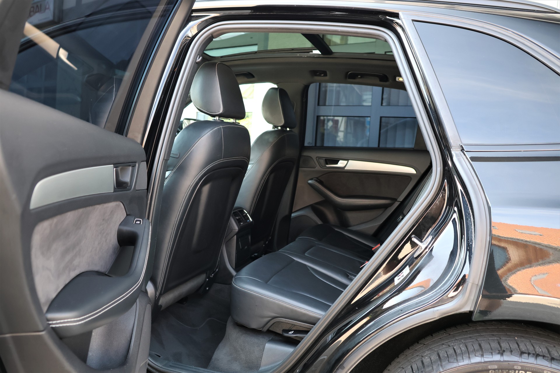 AUDI SQ5 3.0 TDI quattro tiptronic *BLACKEDITION*-image-12