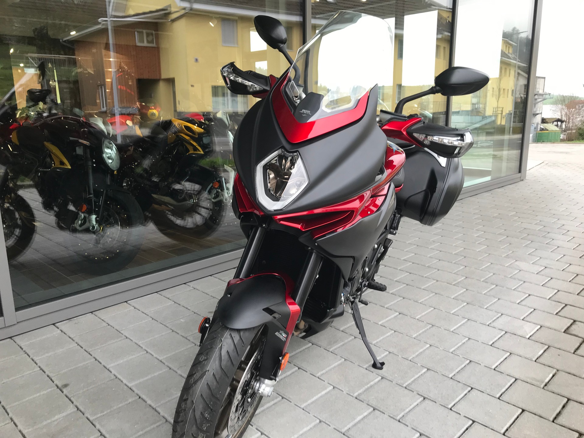 MV AGUSTA Turismo Veloce Lusso SCS-image-2