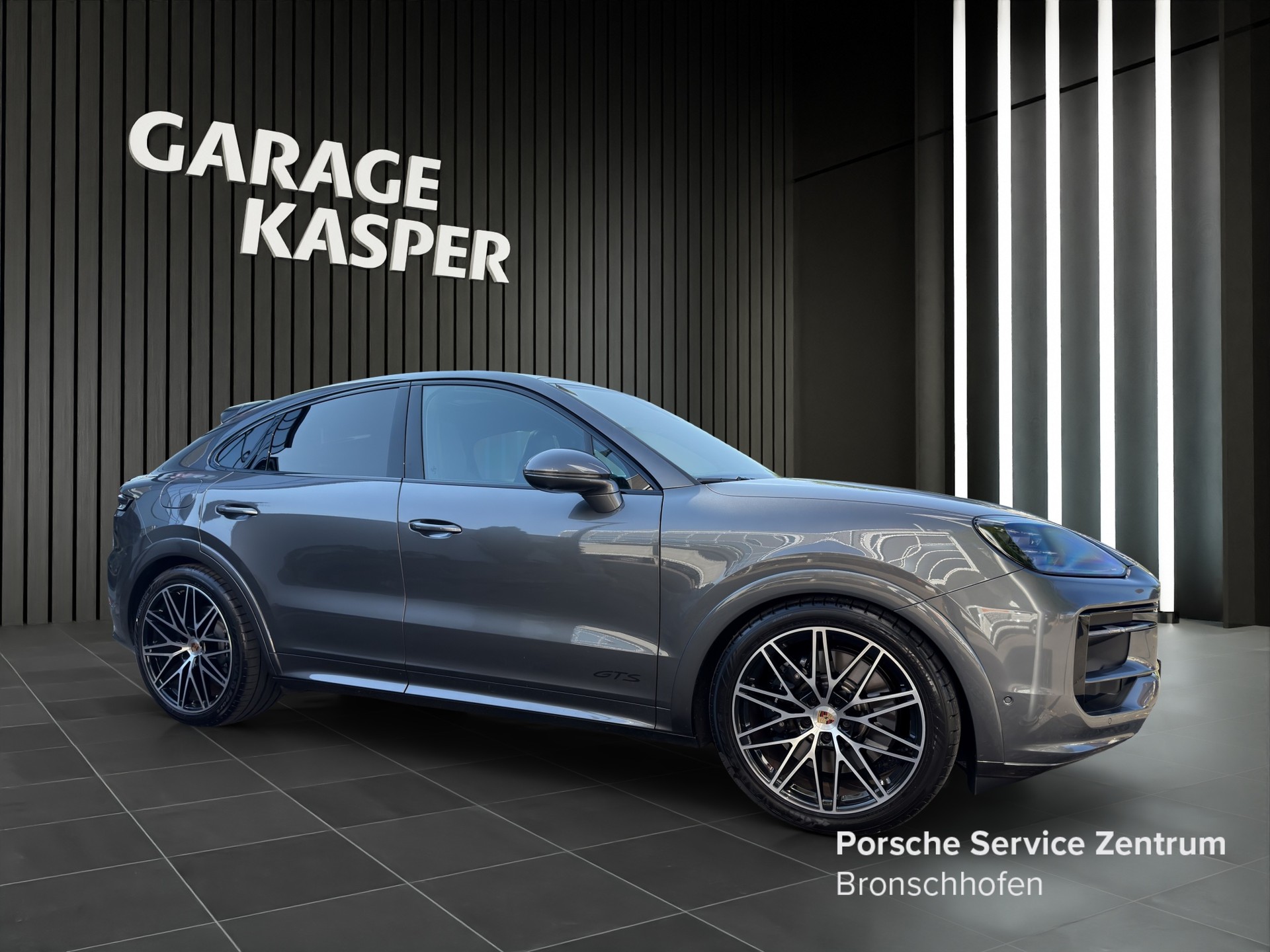 PORSCHE Cayenne Coupé 4.0 V8 GTS-image-6