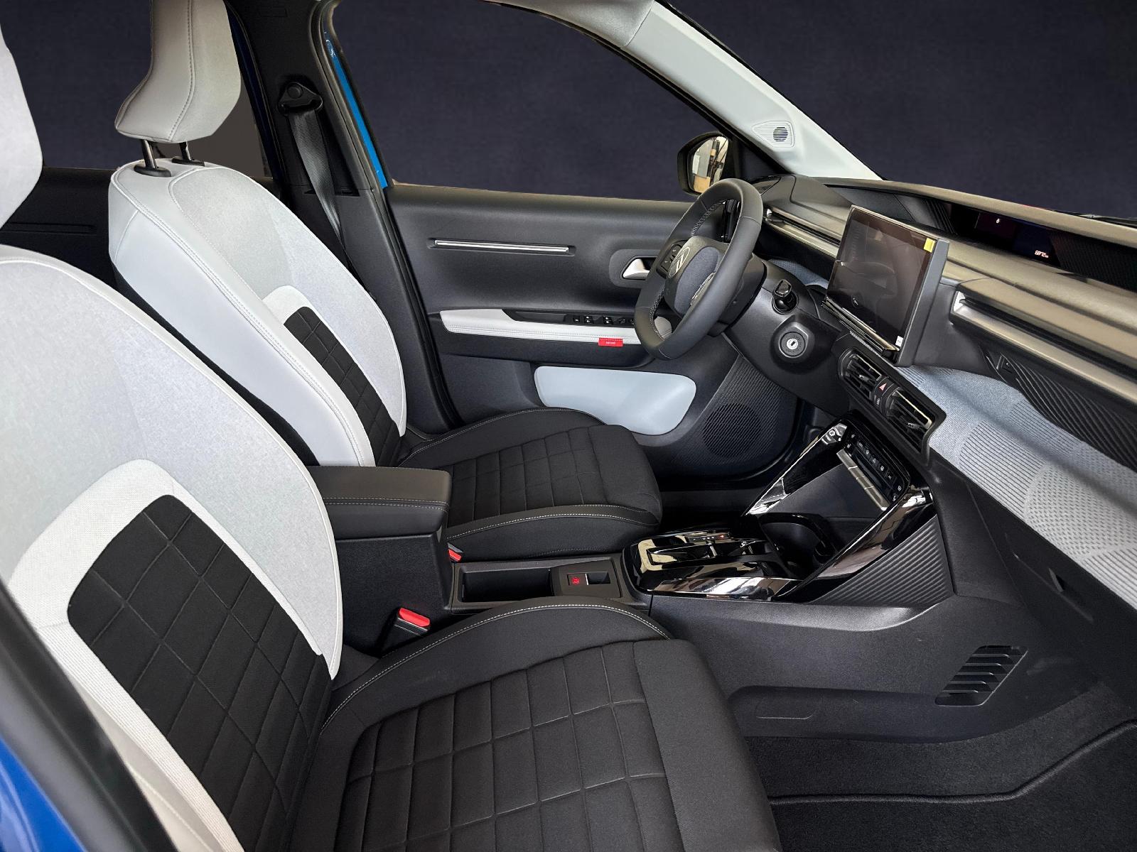 CITROEN C3 1.2 Hybrid Max-image-9
