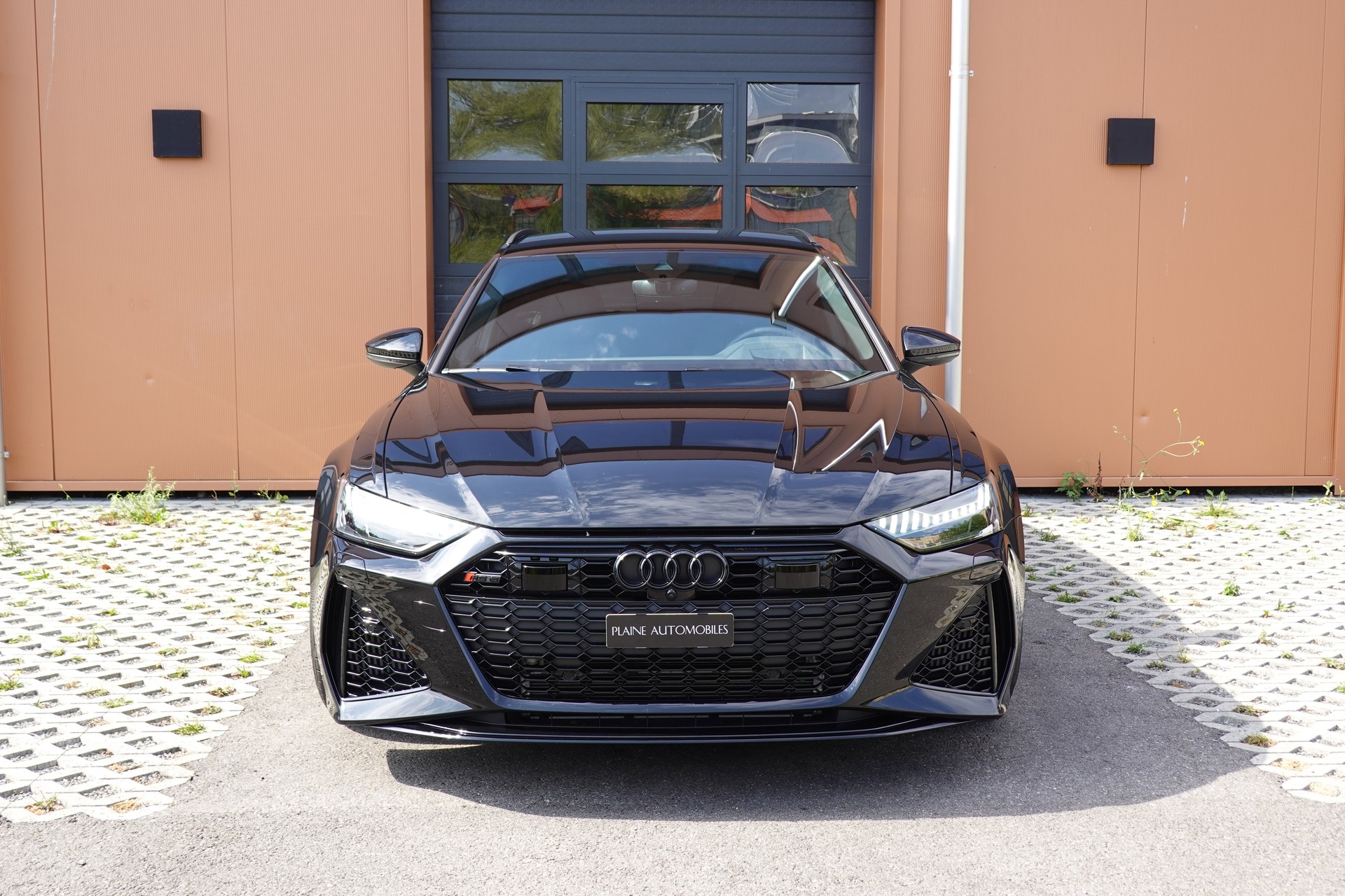 AUDI RS6 Avant 4.0 TFSI V8 Performance "* Vehicule CH * Sièges électriques/Chauffants/Ventiles * Son Bang & Olufsen *"-image-1