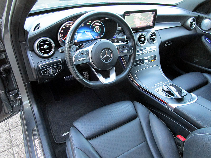MERCEDES-BENZ C 220 d AMG Line 4Matic 9G-Tronic-image-15