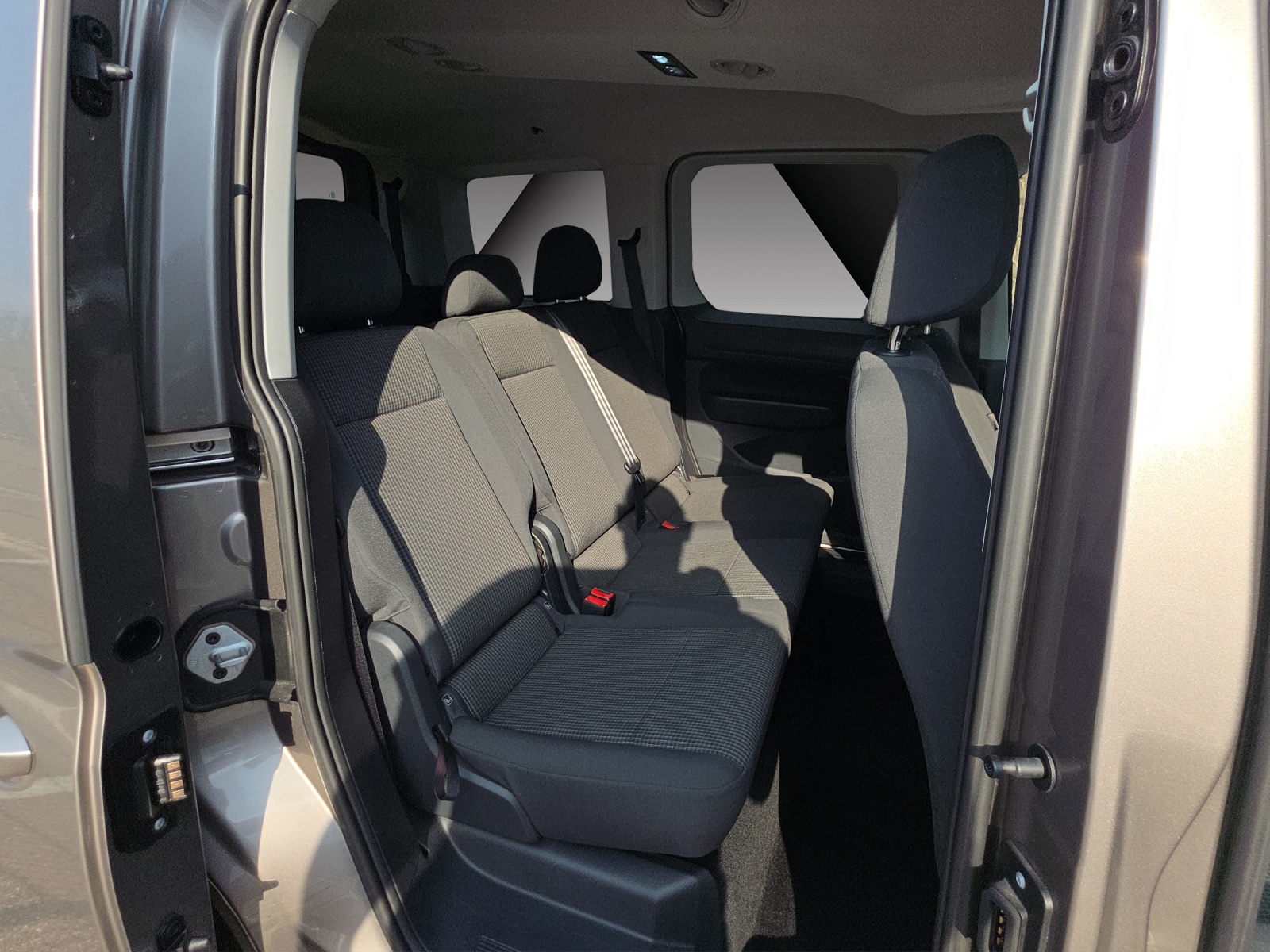 VW Caddy 1.5 TSI Liberty DSG-image-17
