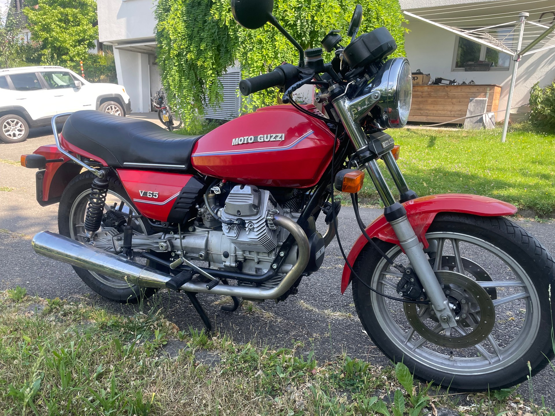 MOTO GUZZI V 65-image-1
