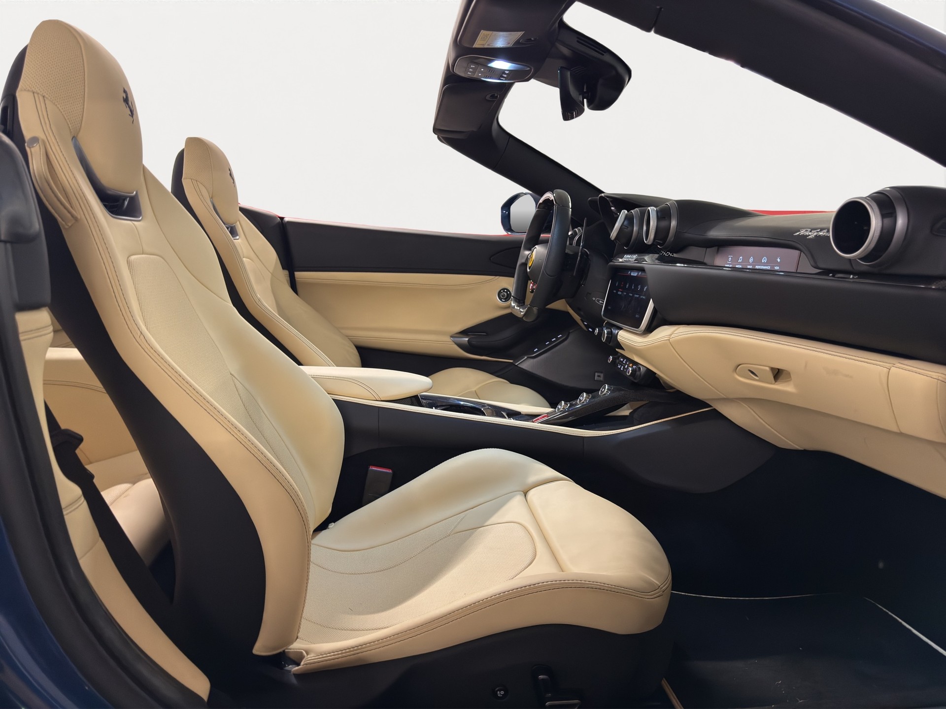 FERRARI Portofino M-image-14