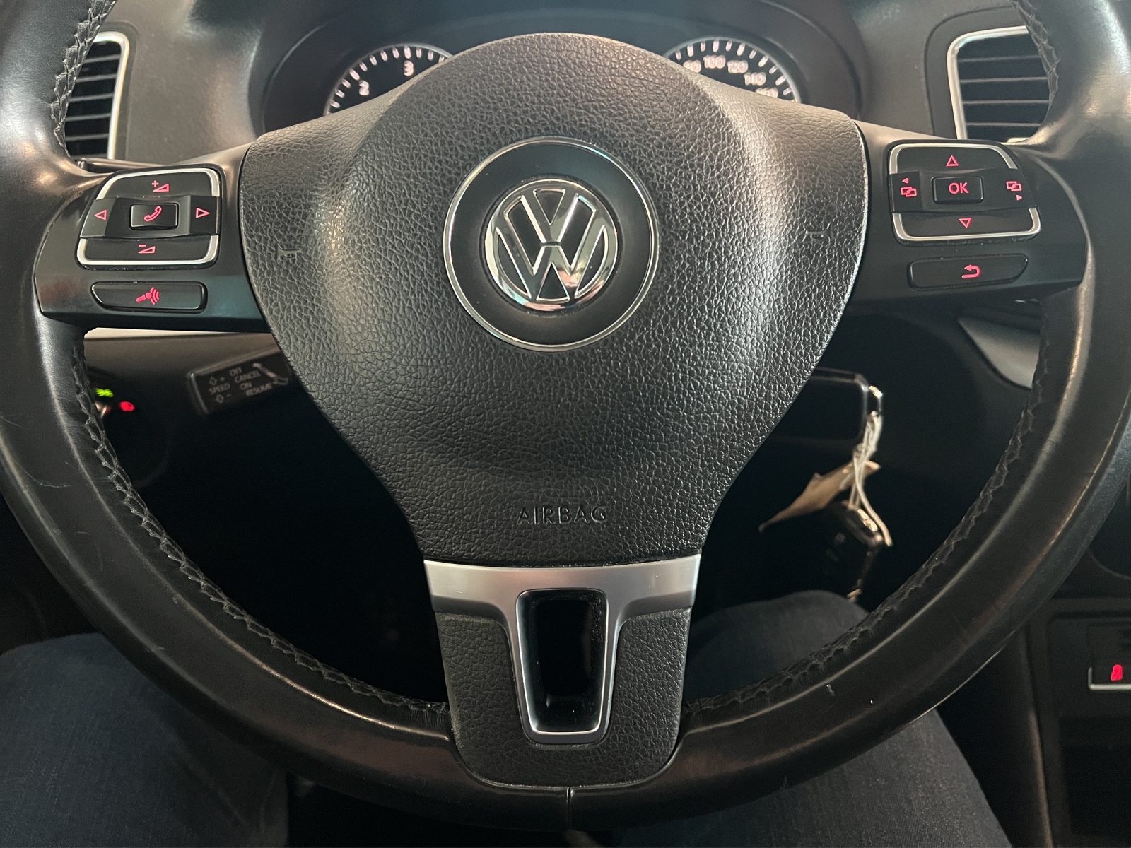 VW Sharan 2.0 TDI BMT Comfortline DSG-image-16