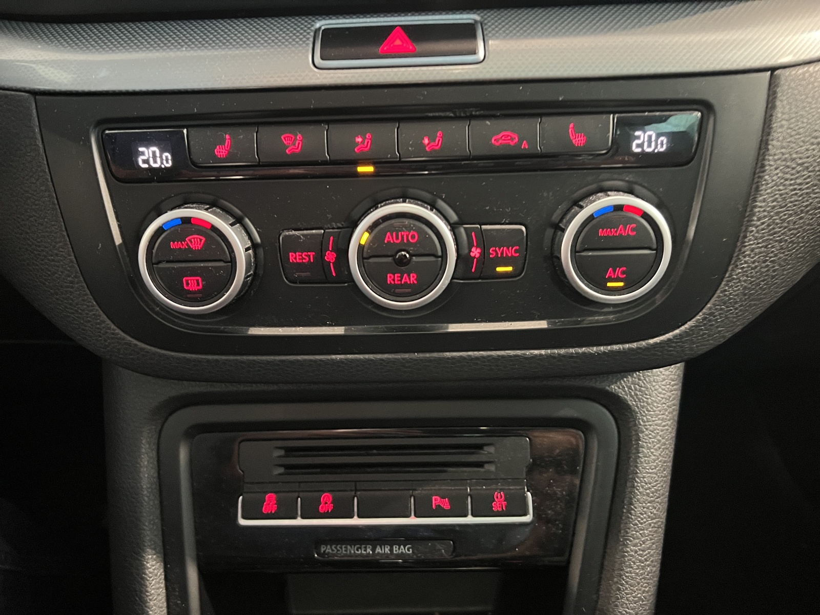 VW Sharan 2.0 TDI BMT Comfortline DSG-image-14