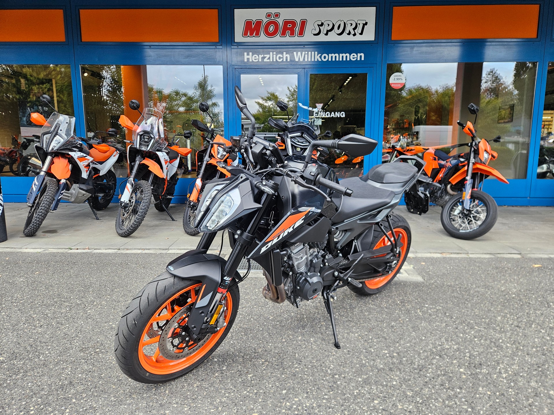 KTM 790 Duke-showroom-element-2