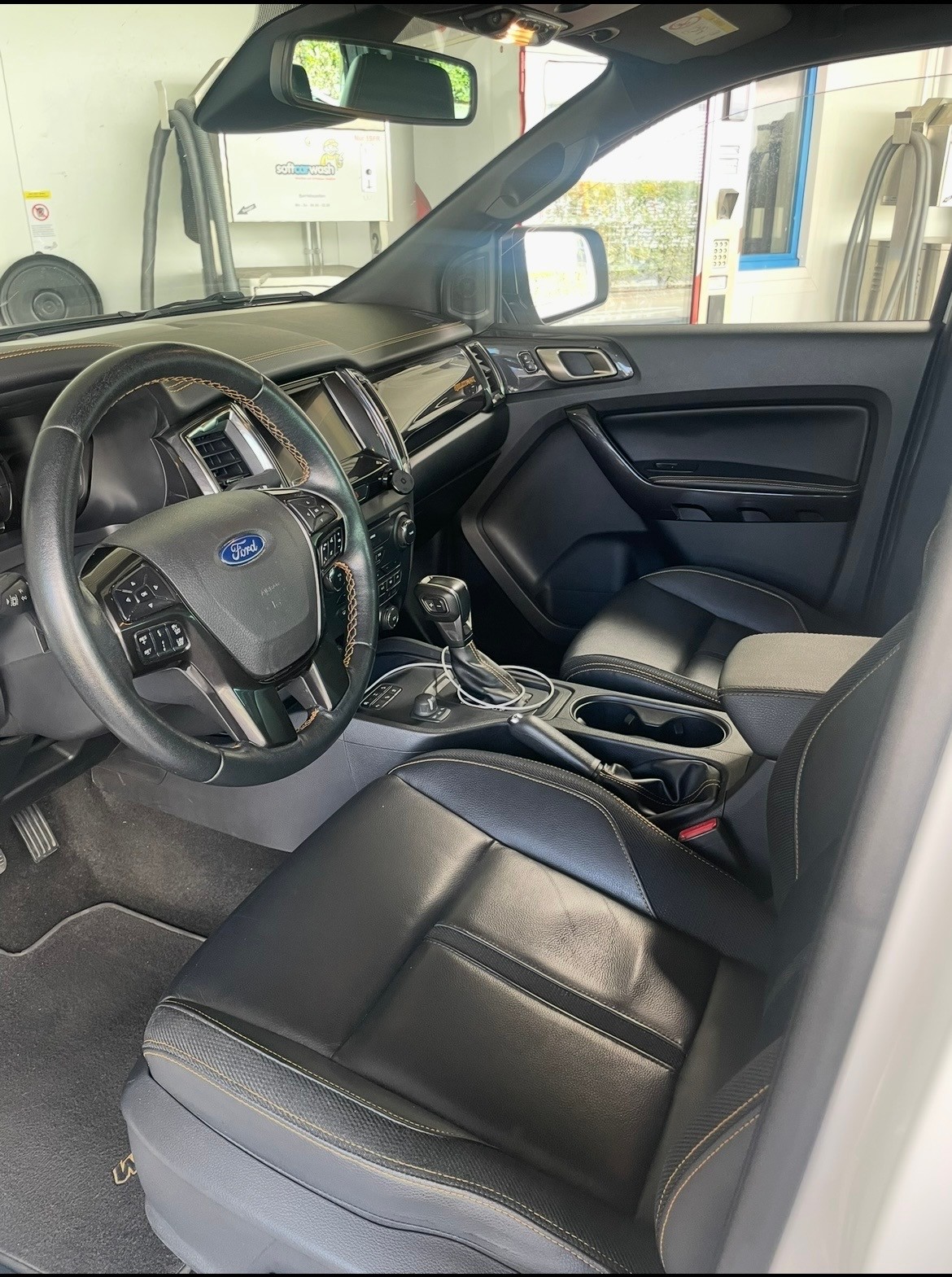 FORD 2.0 EcoBlue 4x4 Wildtrak-image-3