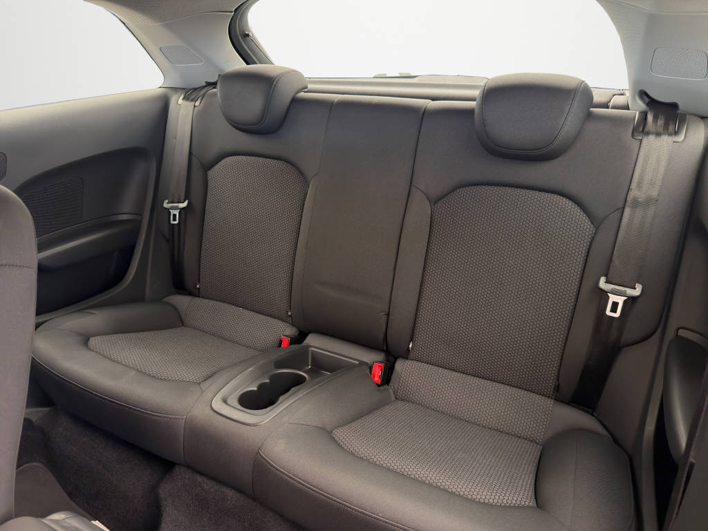 AUDI A1 1.2 TFSI Attraction-image-12