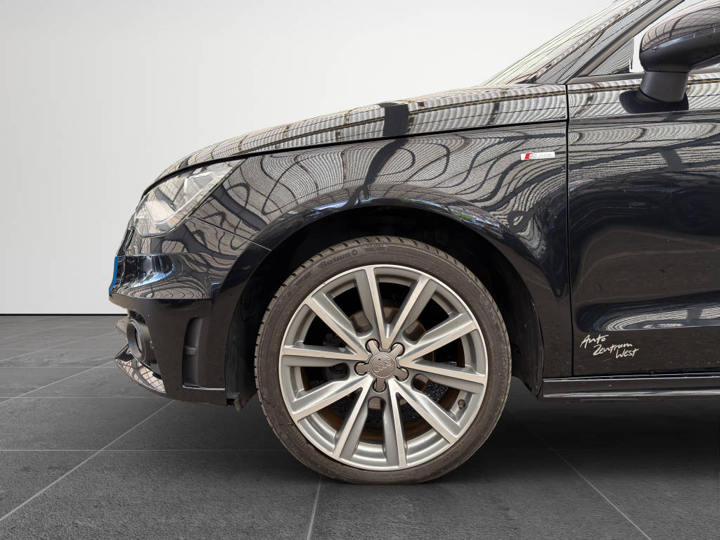 AUDI A1 1.2 TFSI Attraction-image-14