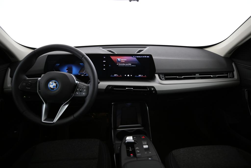 BMW X1 25e xDrive-image-10