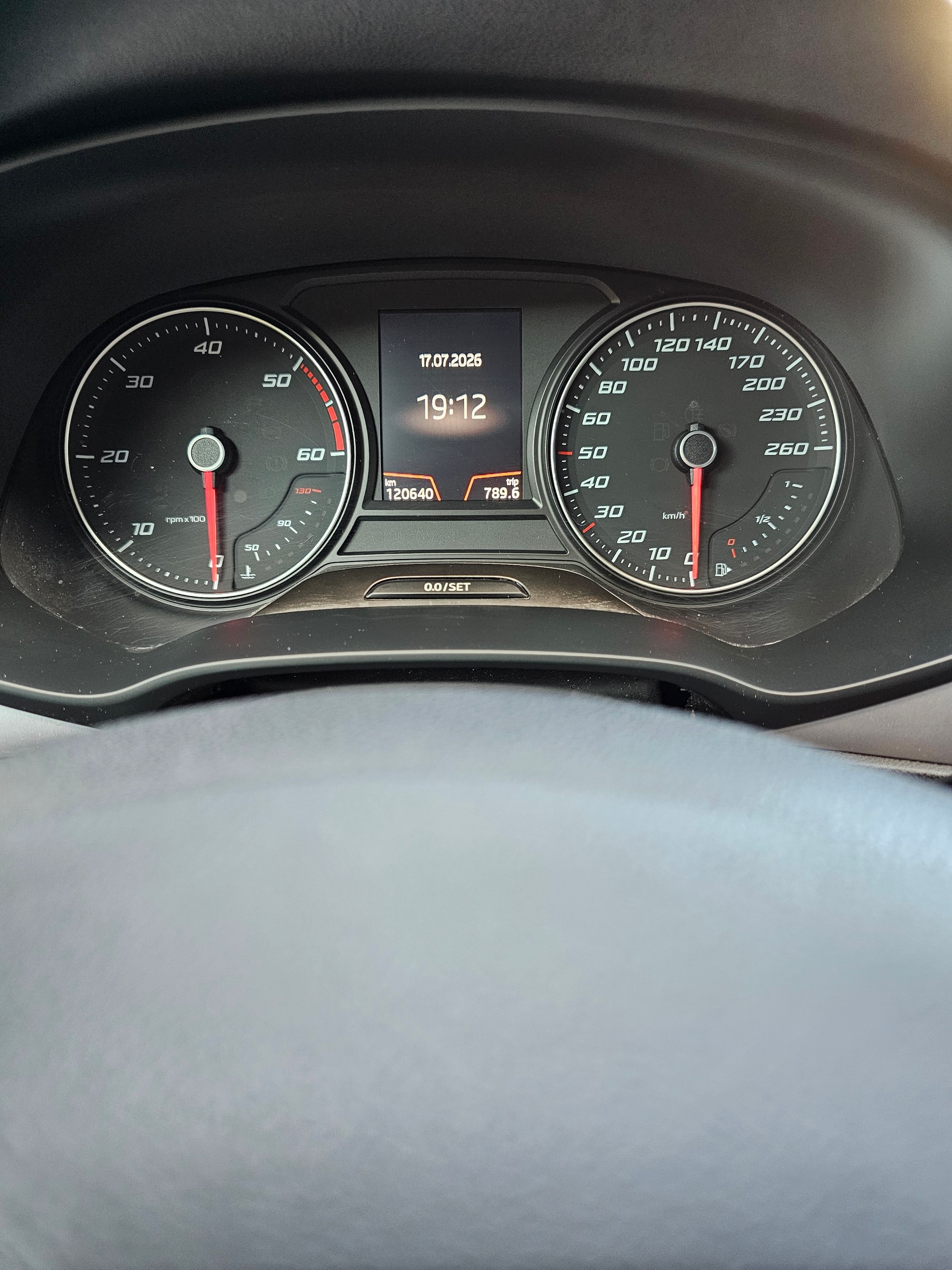 SEAT Leon ST 1.6 TDI CR Style DSG-image-12