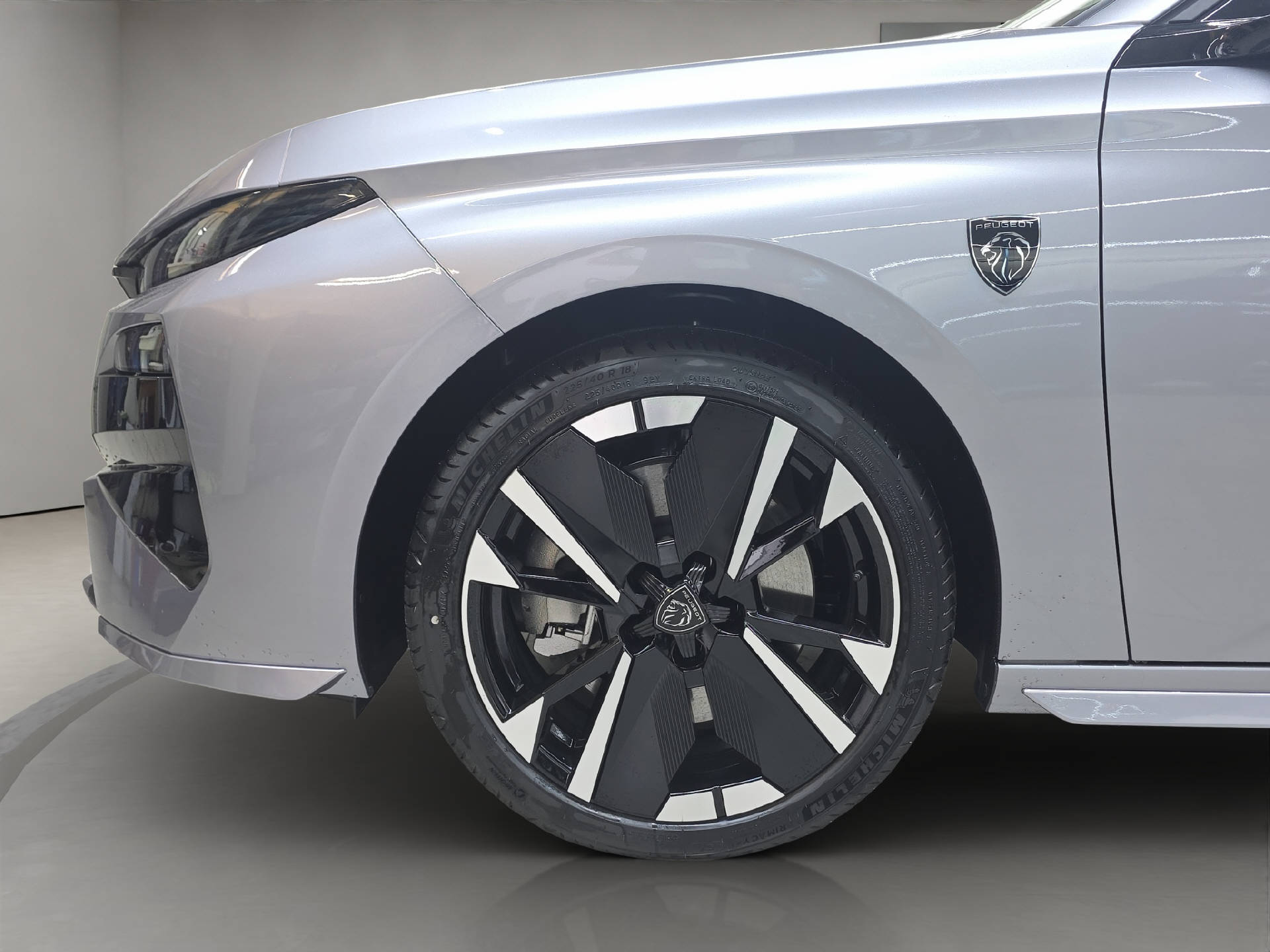 PEUGEOT 308 SW 1.6 PHEV 195 GT-image-12