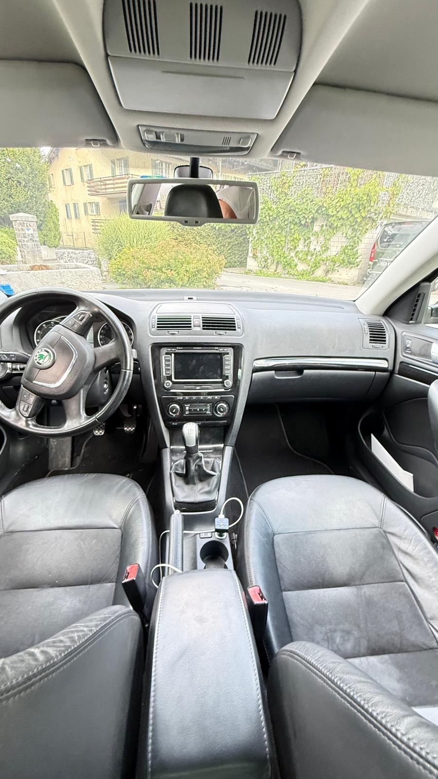 SKODA 1.8 T-FSI L & K 4x4-image-4