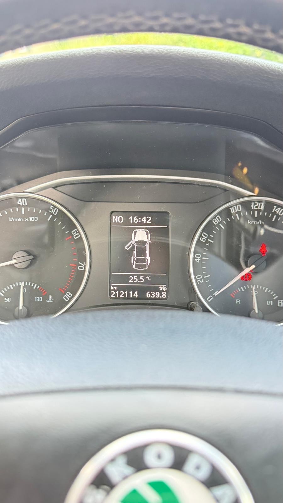 SKODA 1.8 T-FSI L & K 4x4-image-5