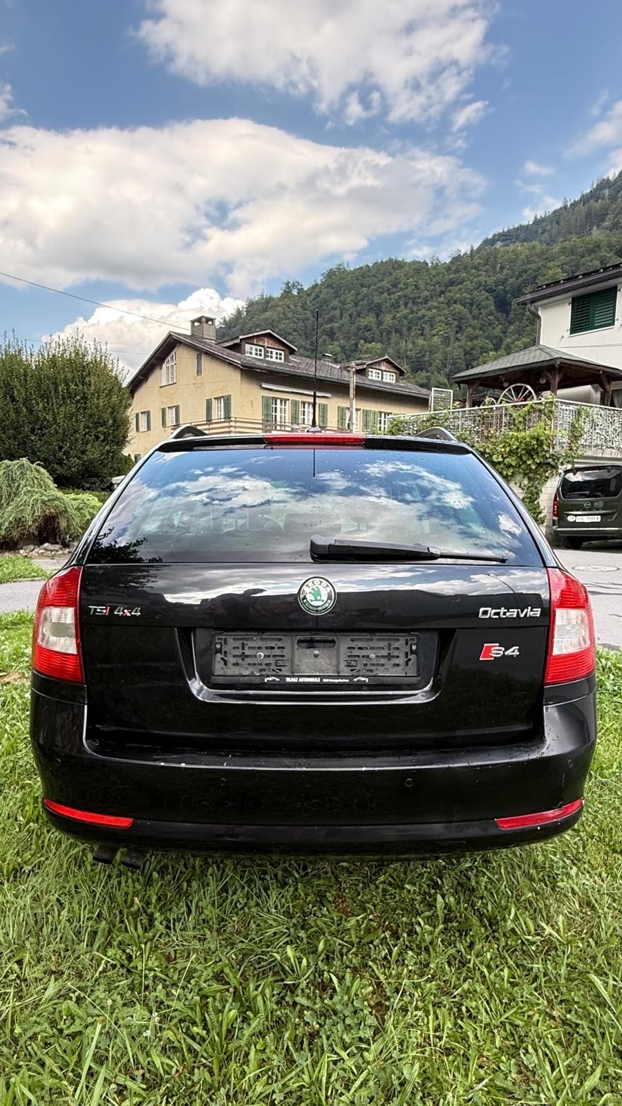 SKODA 1.8 T-FSI L & K 4x4-image-2