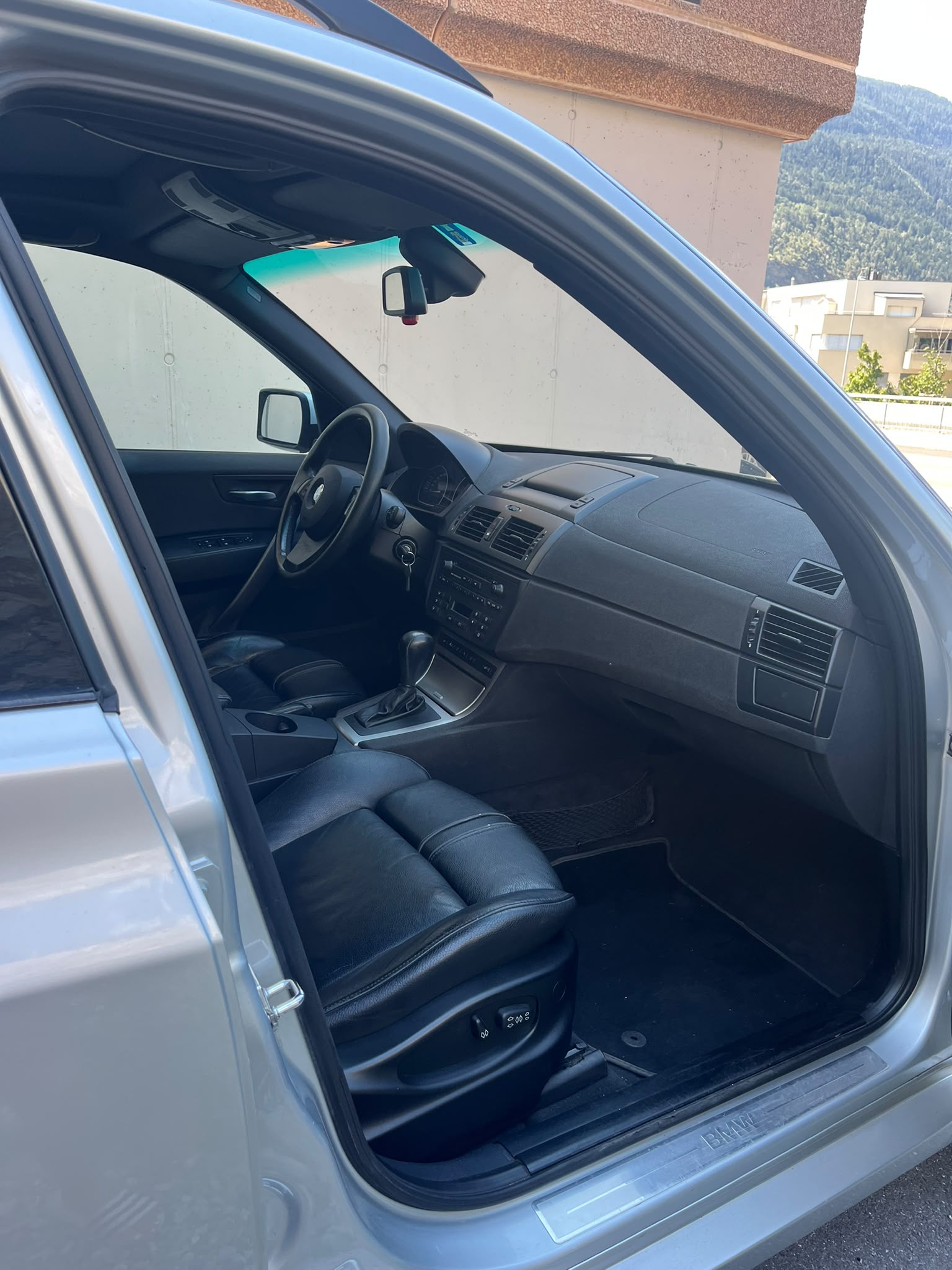 BMW X3 3.0d-image-4