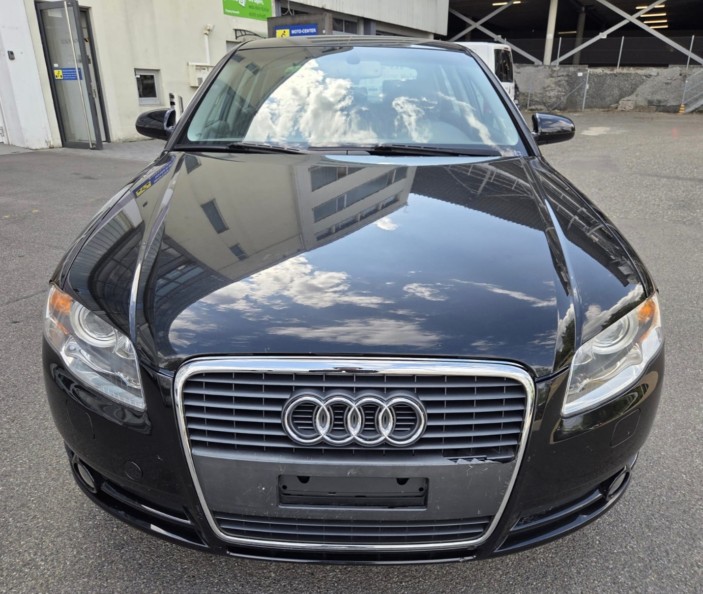 AUDI A4 Limousine 2.0 TDI-image-0