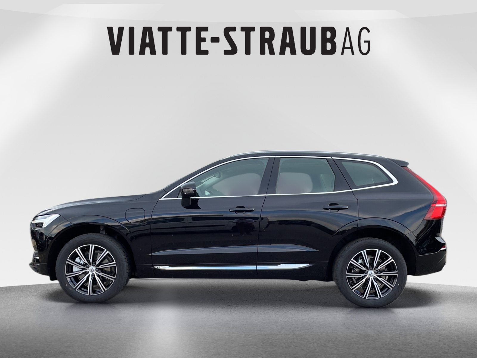 VOLVO XC60 2.0 T6 TE R-Design eAWD-image-1