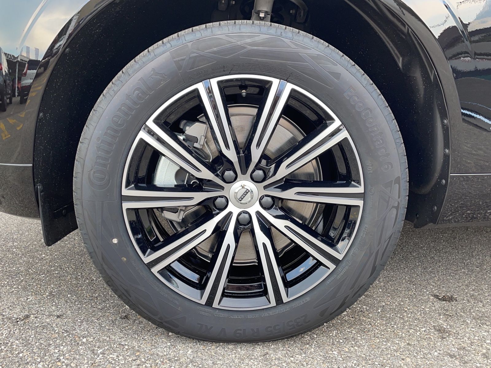 VOLVO XC60 2.0 T6 TE R-Design eAWD-image-16