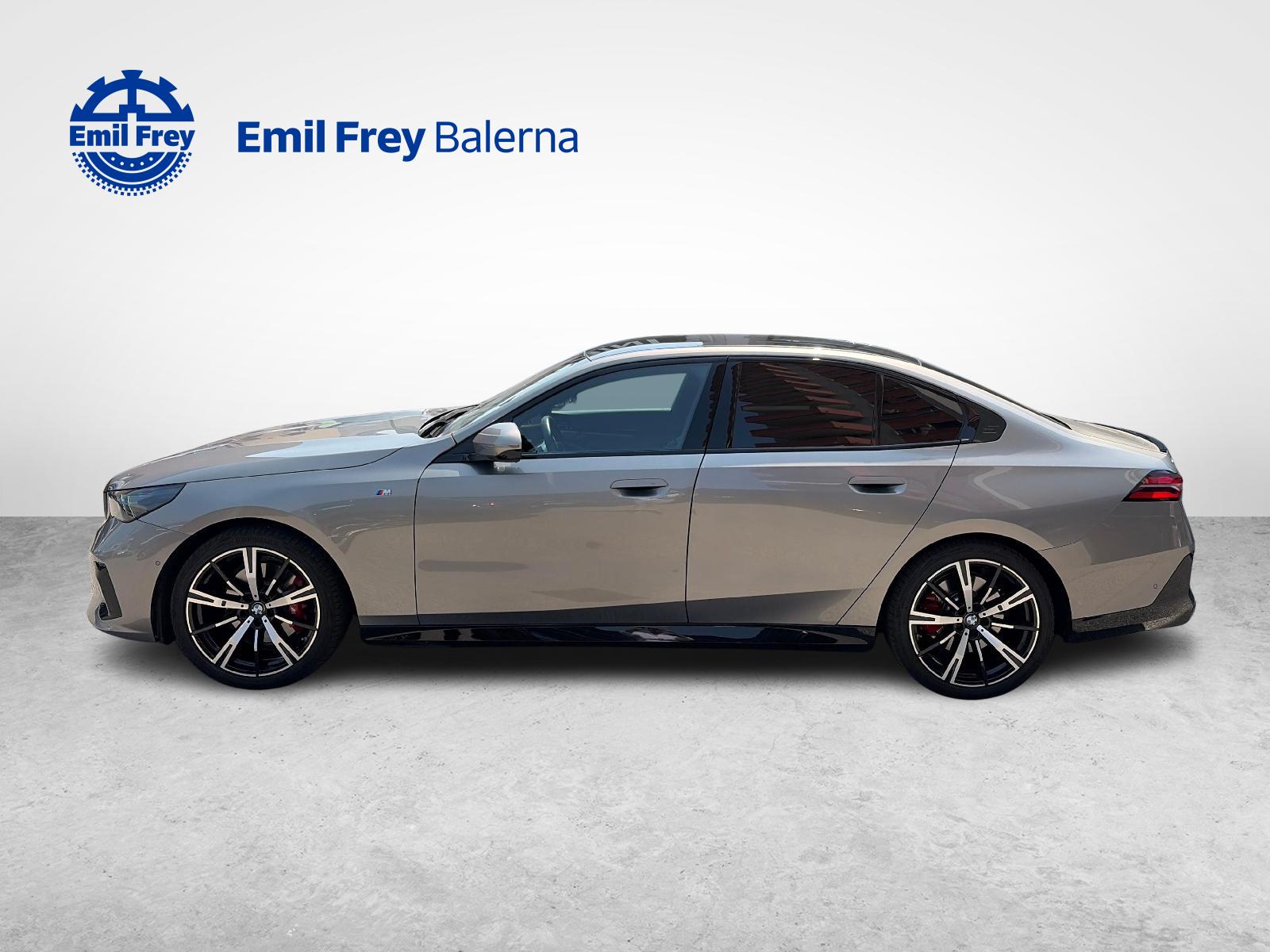 BMW 520d xDrive-showroom-element-3