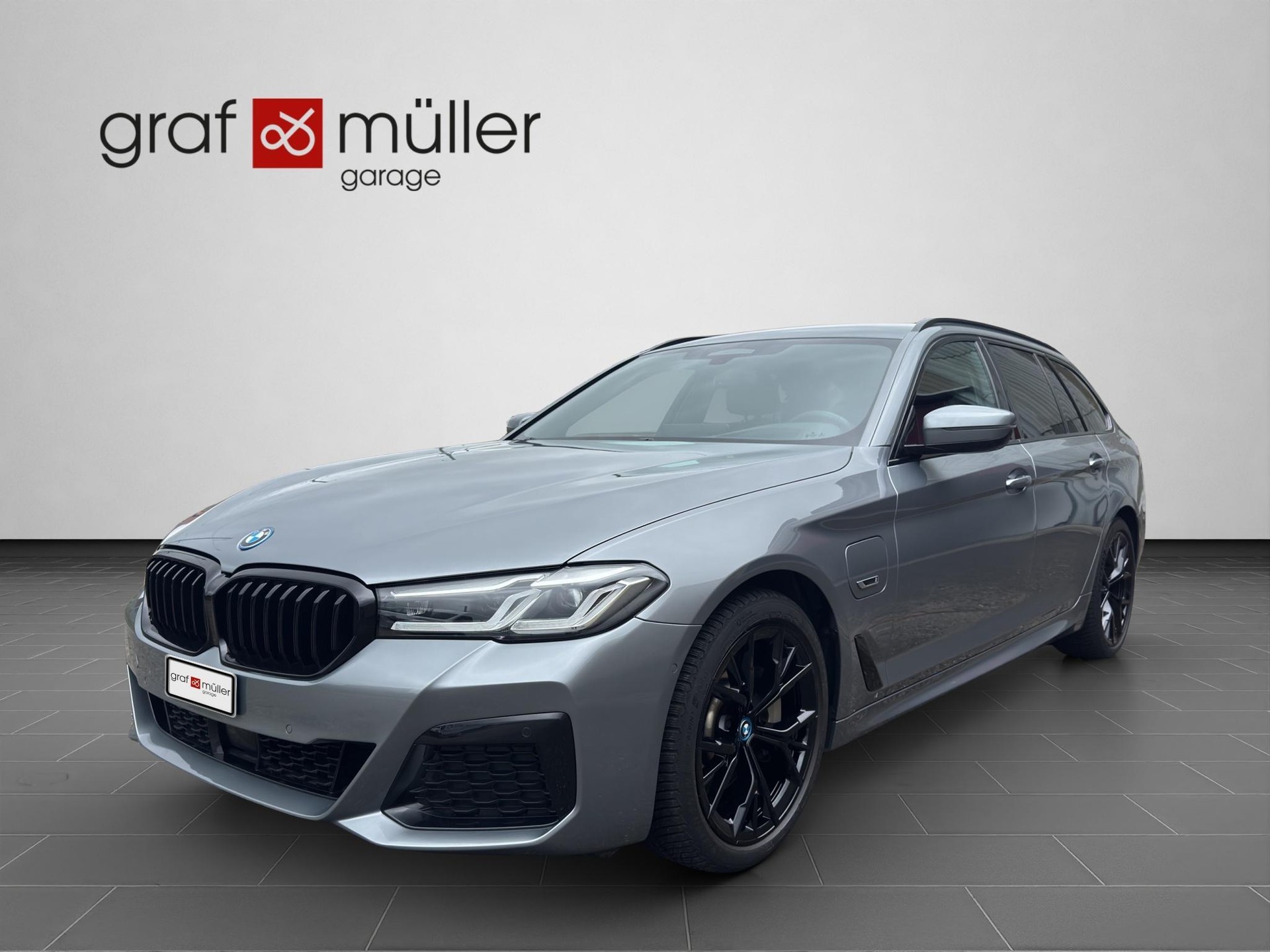 BMW 530e xDrive M-Sport Steptronic-image-0