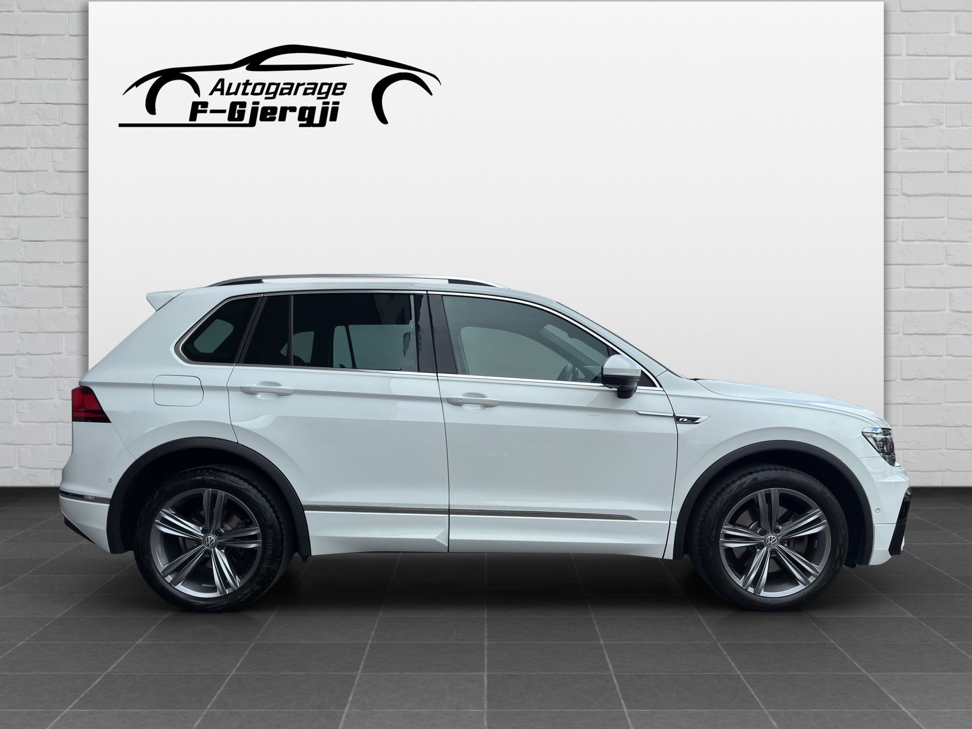 VW Tiguan 2.0TSI Highline R-LINE 4Motion DSG-image-6