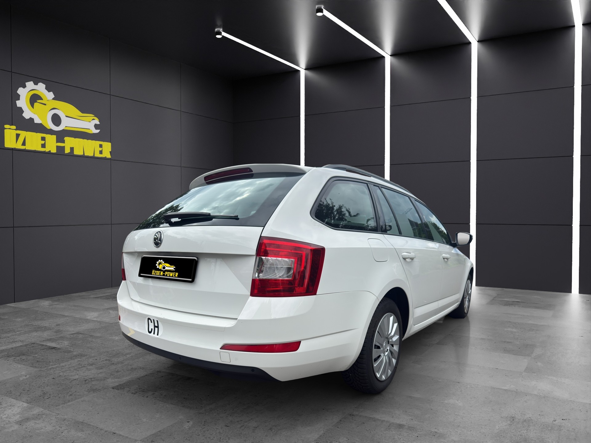SKODA Octavia Combi 1.4 TSI Ambition *SPEZIALPREIS*-image-4