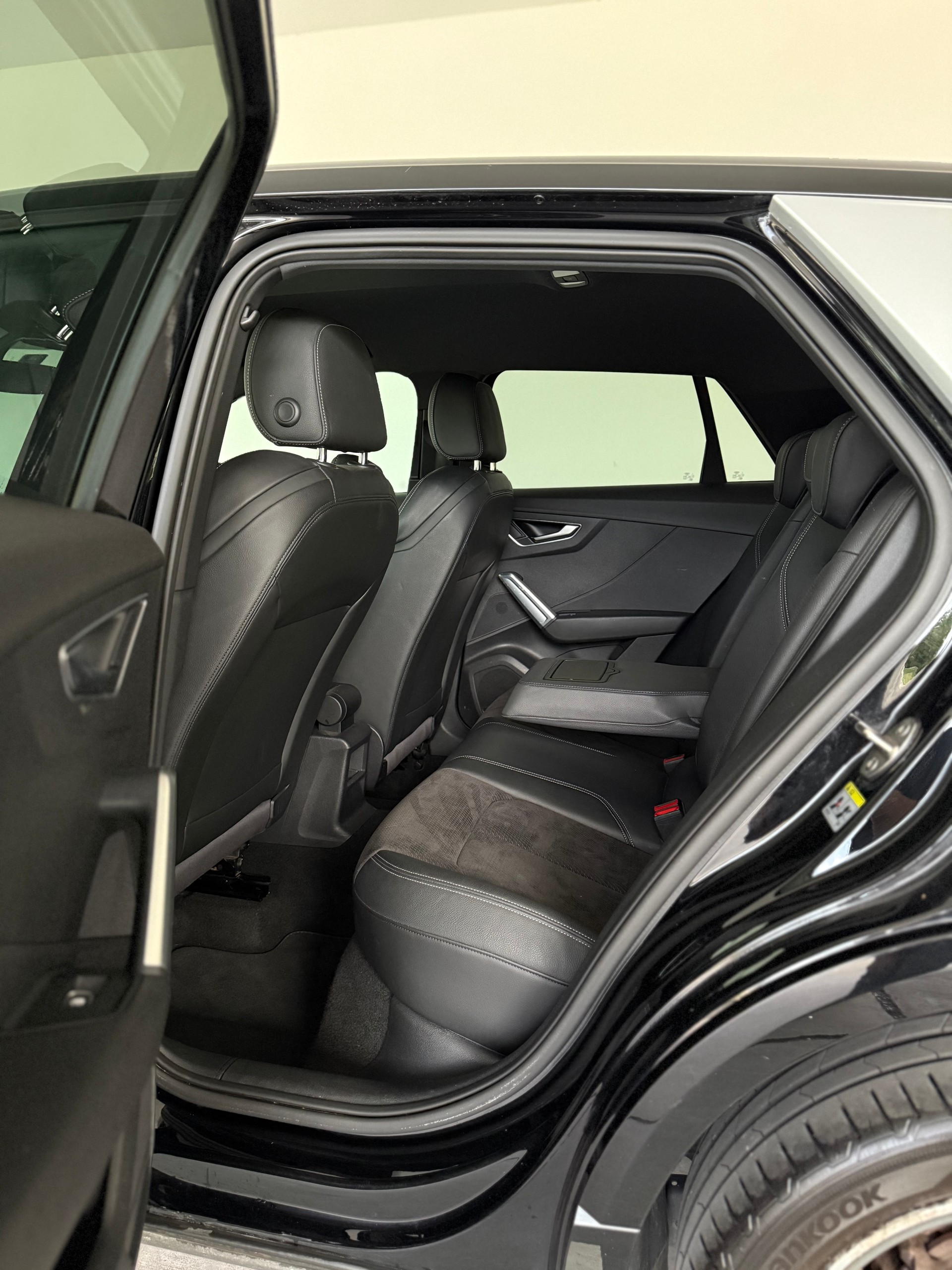 AUDI Q2 2.0 TDI quattro S-tronic S-Line-image-13