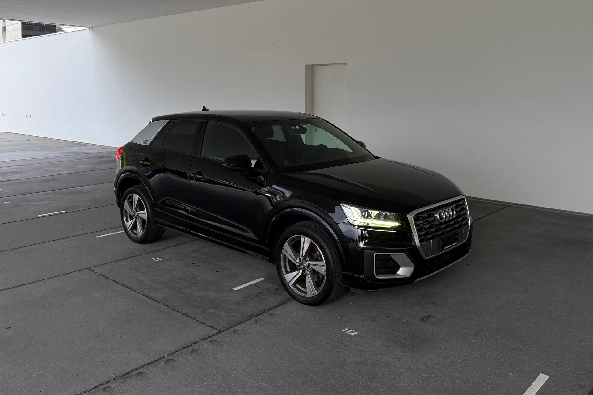 AUDI Q2 2.0 TDI quattro S-tronic S-Line-image-4