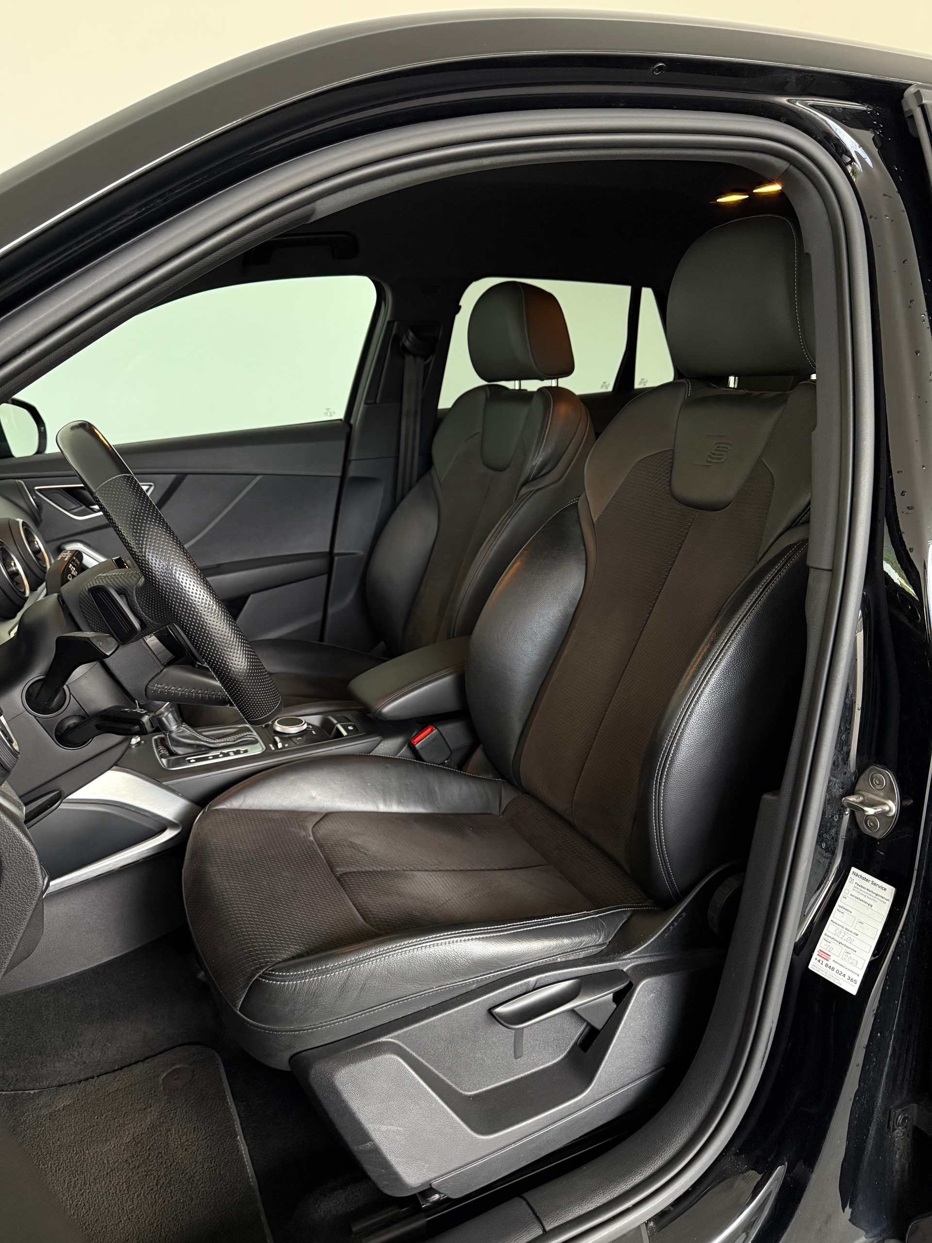 AUDI Q2 2.0 TDI quattro S-tronic S-Line-image-12