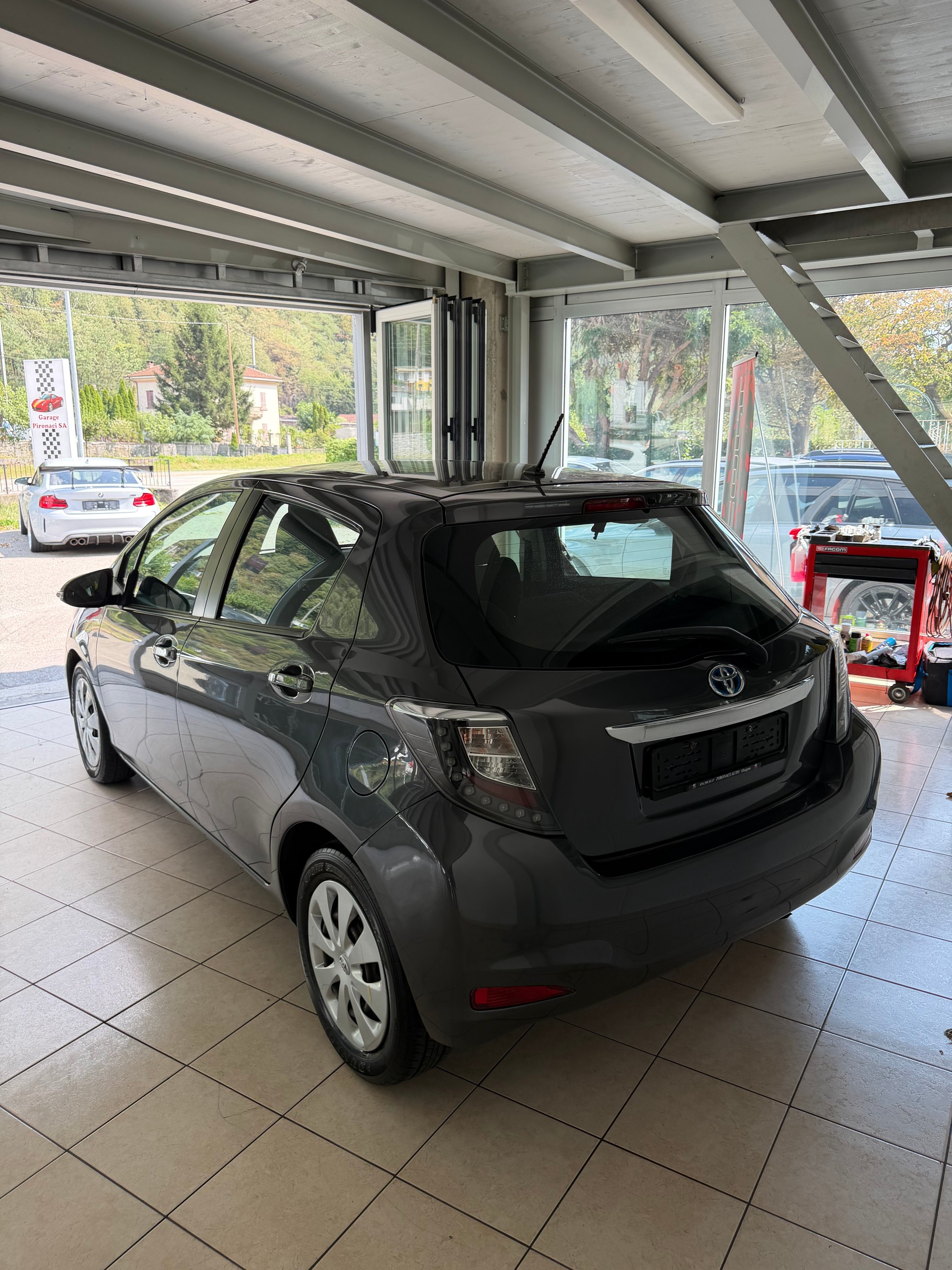 TOYOTA Yaris 1.5 VVT-i Hybrid Luna CVT-image-4