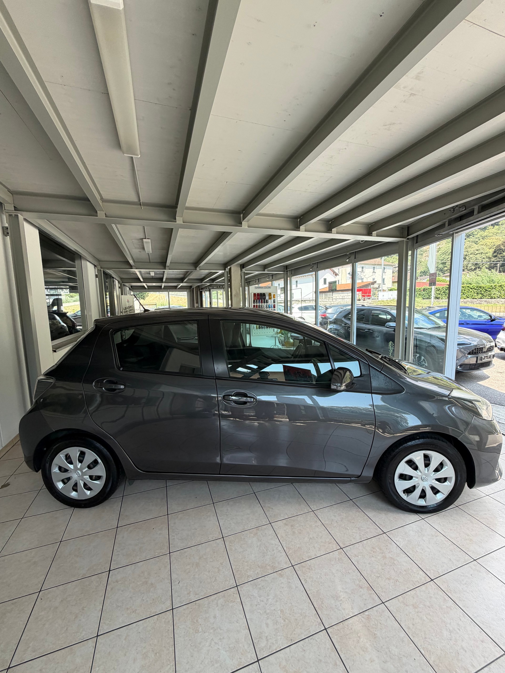 TOYOTA Yaris 1.5 VVT-i Hybrid Luna CVT-image-5