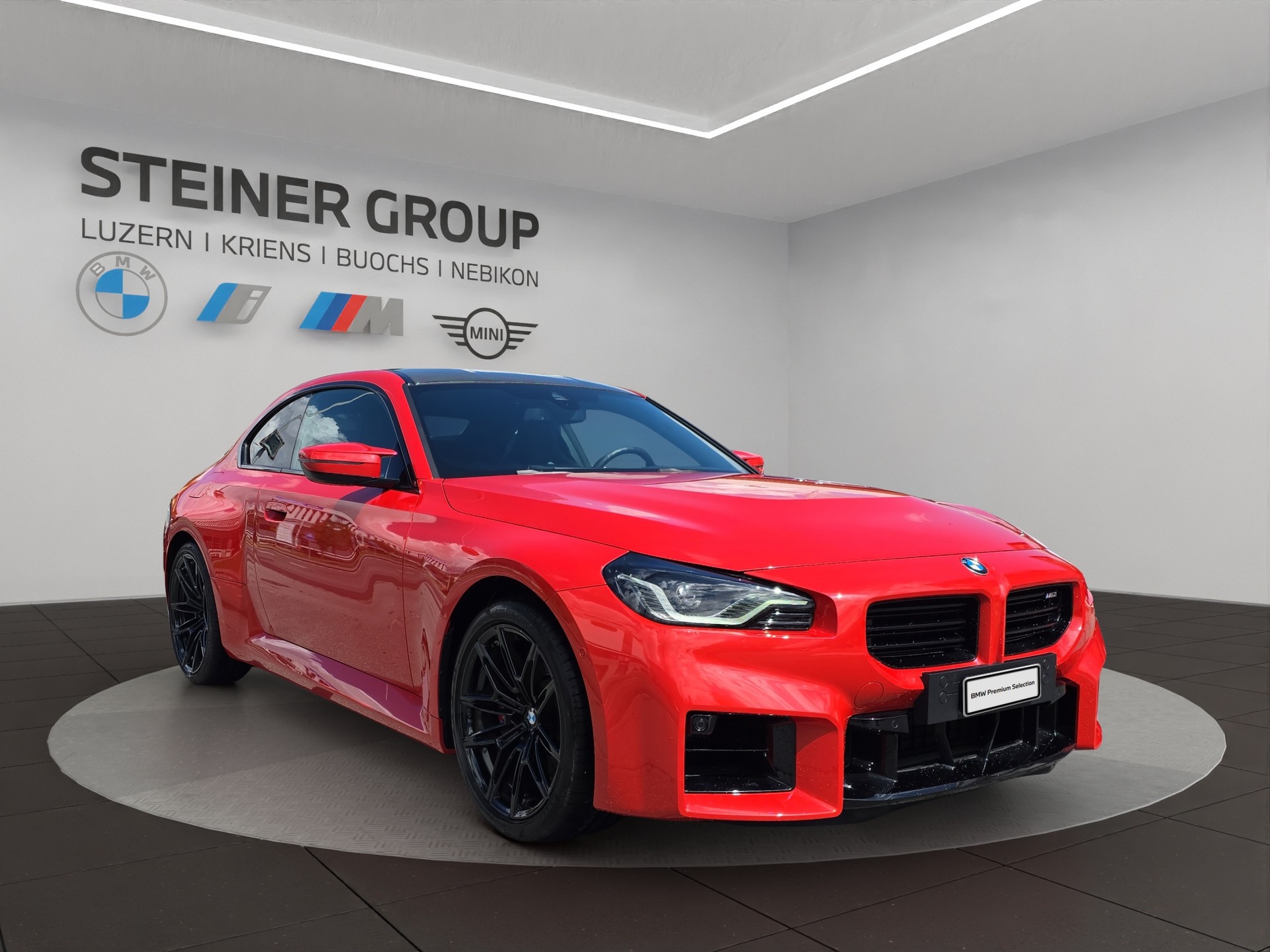 BMW M2-showroom-element-1