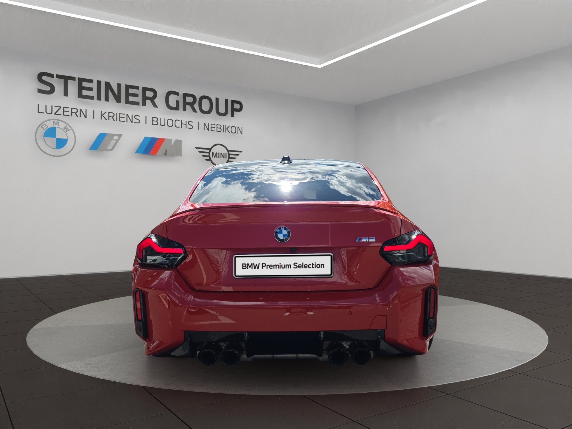 BMW M2-showroom-element-3