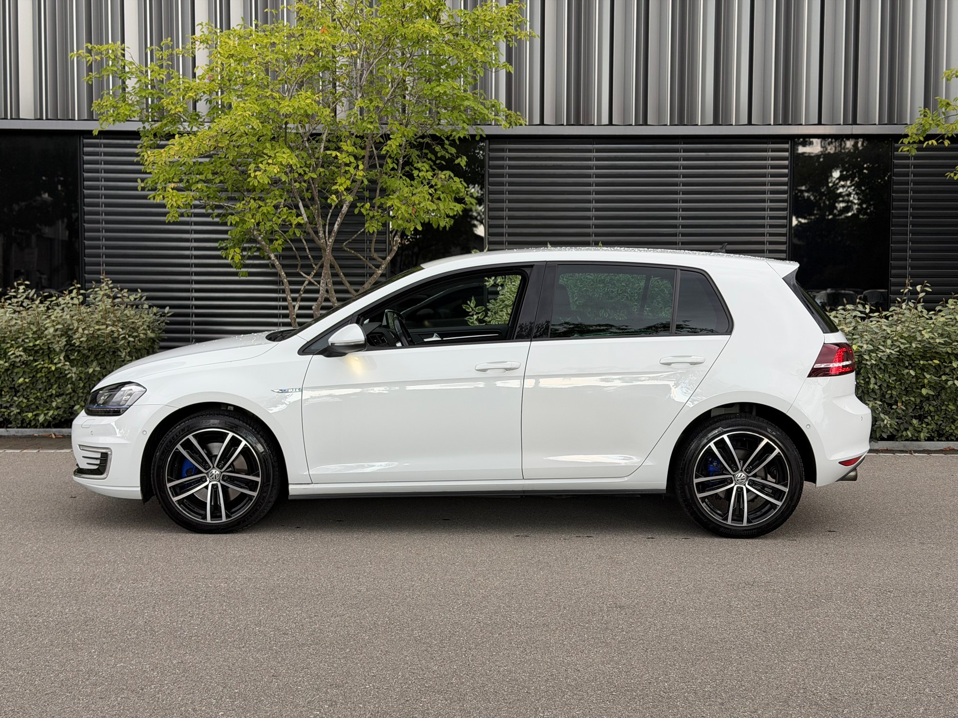 VW Golf 1.4 TSI GTE DSG-image-1