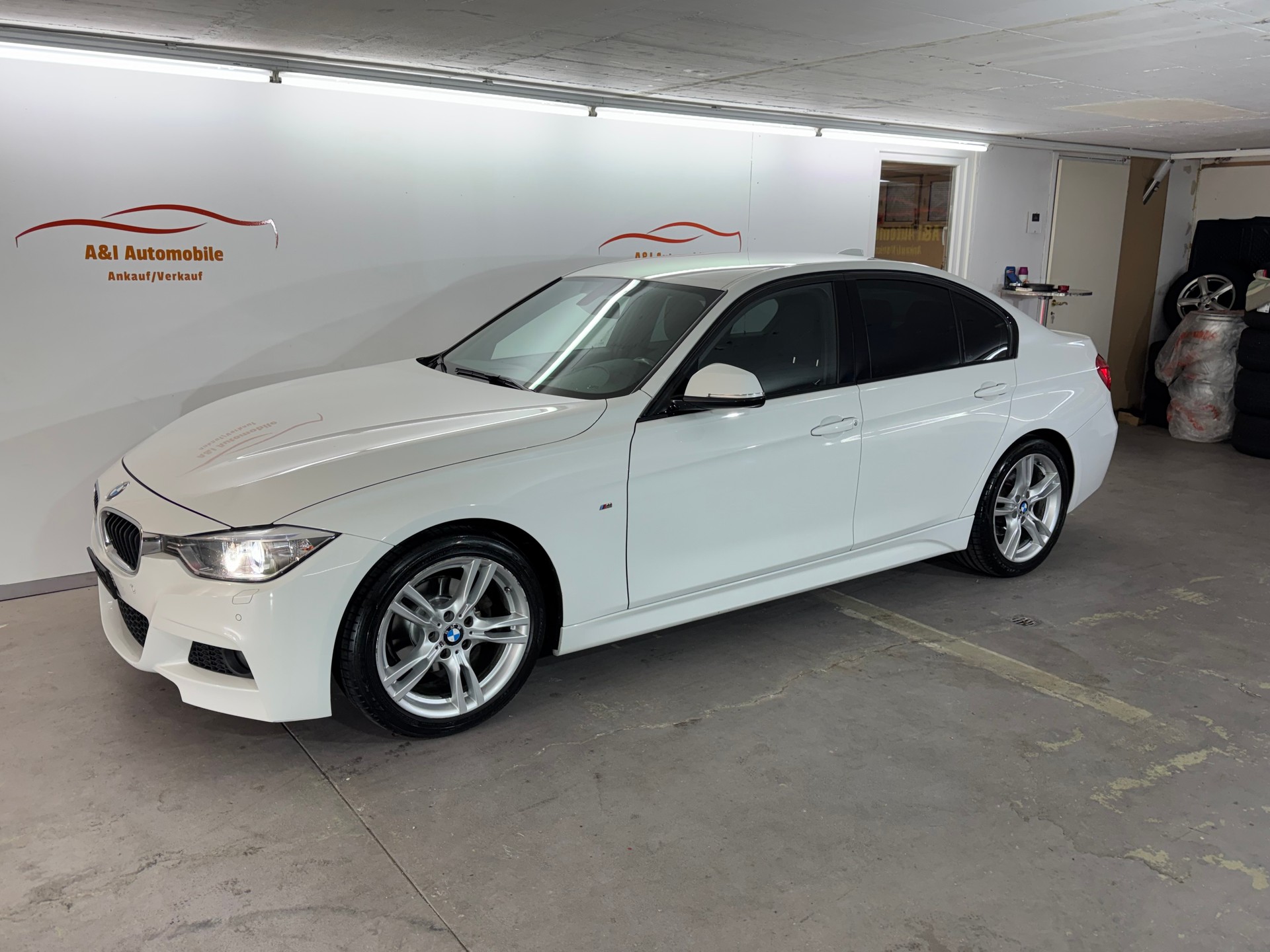 BMW 318d Steptronic M-Paket-image-0