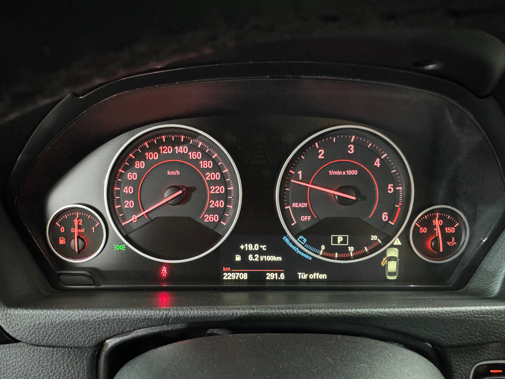 BMW 318d Steptronic M-Paket-image-12