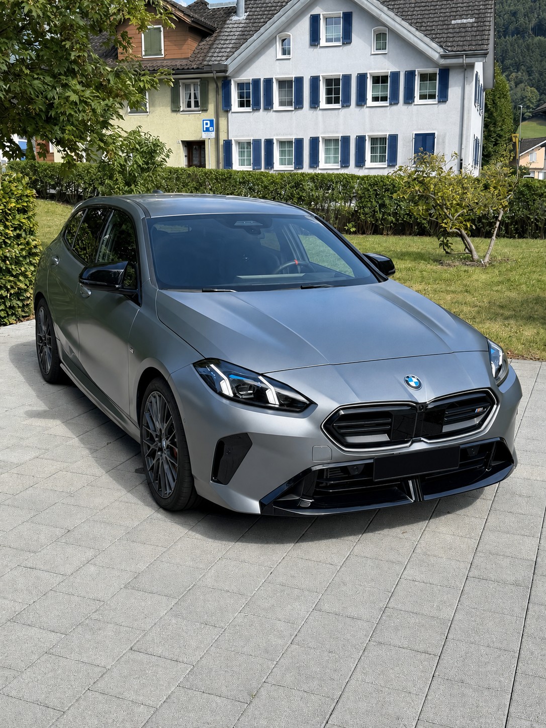 BMW M135i xDrive-image-0