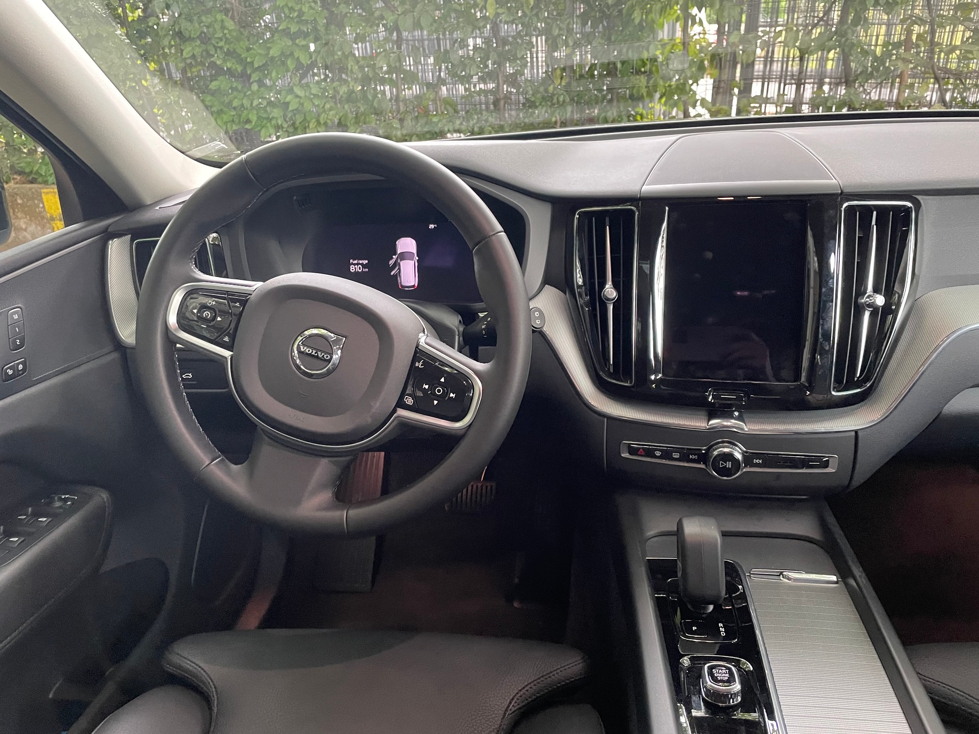 VOLVO 2.0 B4 MH Plus Dark AWD-image-8