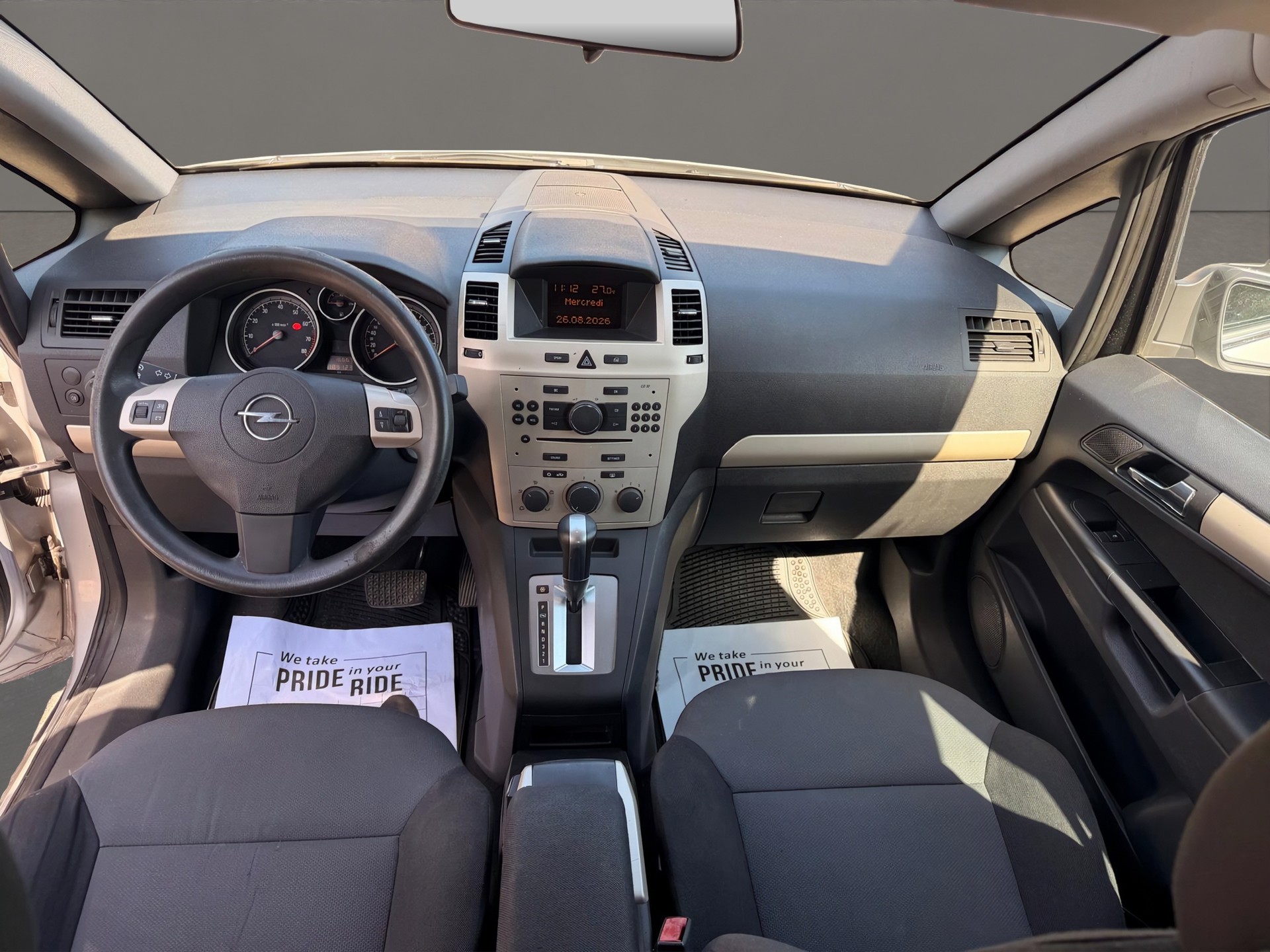 OPEL Zafira 2.2i 16V Sport Automatic-image-8