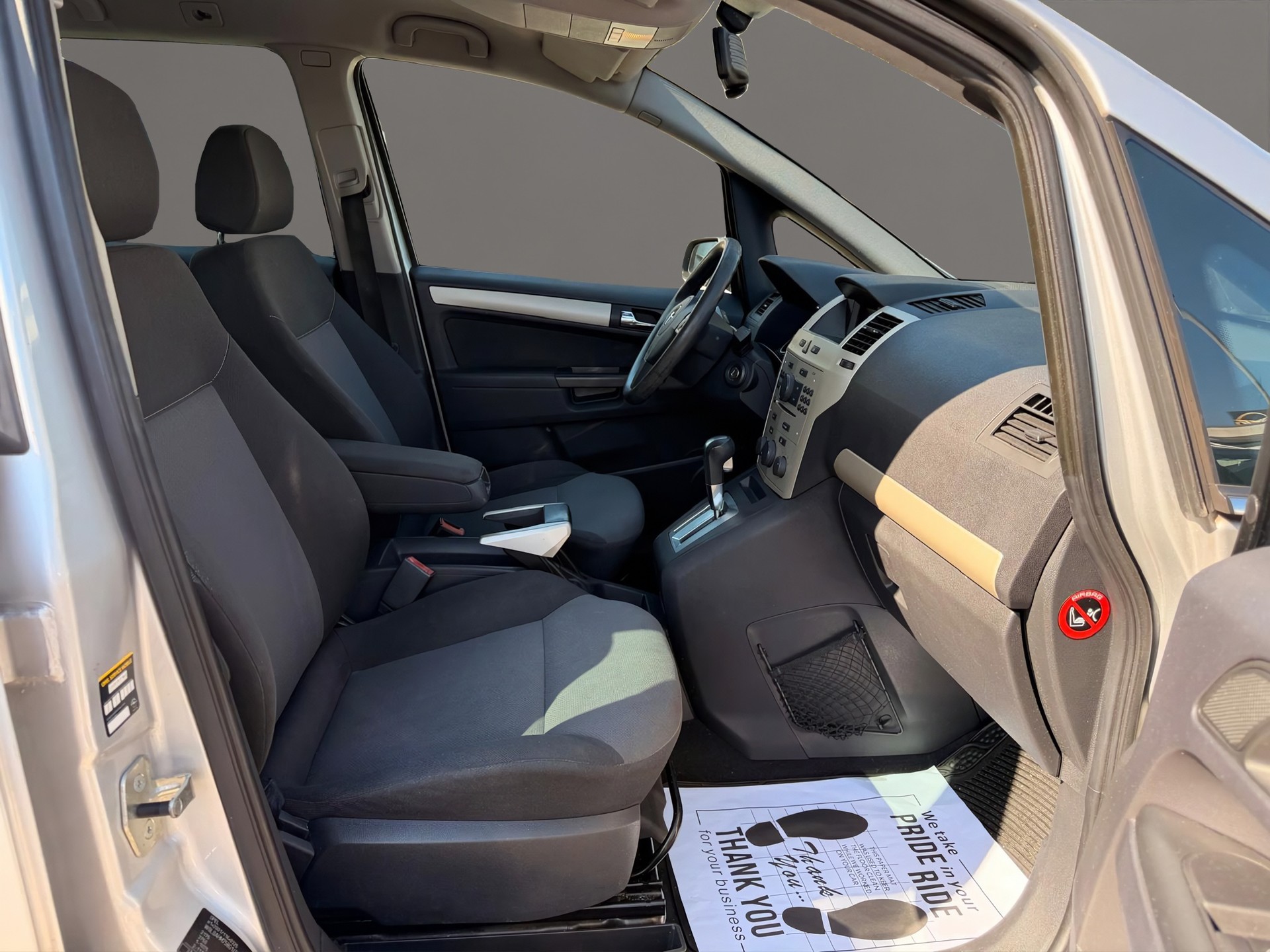 OPEL Zafira 2.2i 16V Sport Automatic-image-9