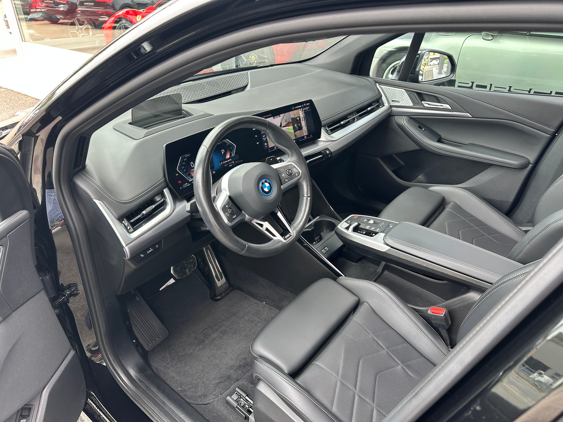 BMW 225e xDrive Active Tourer M Sport-image-2