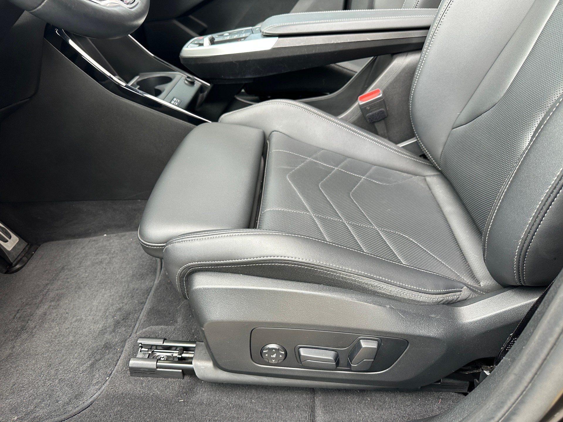 BMW 225e xDrive Active Tourer M Sport-image-11