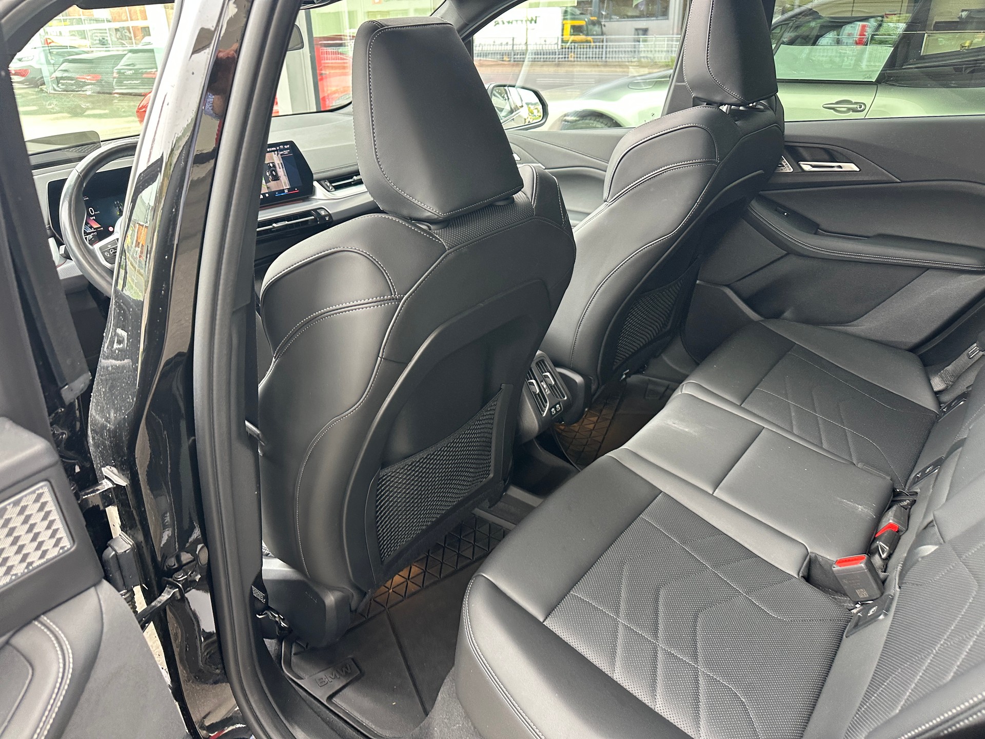 BMW 225e xDrive Active Tourer M Sport-image-16