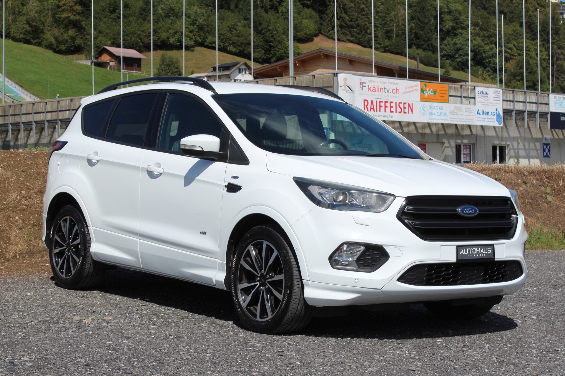 FORD Kuga 2.0 TDCi ST-Line 4WD-image-2
