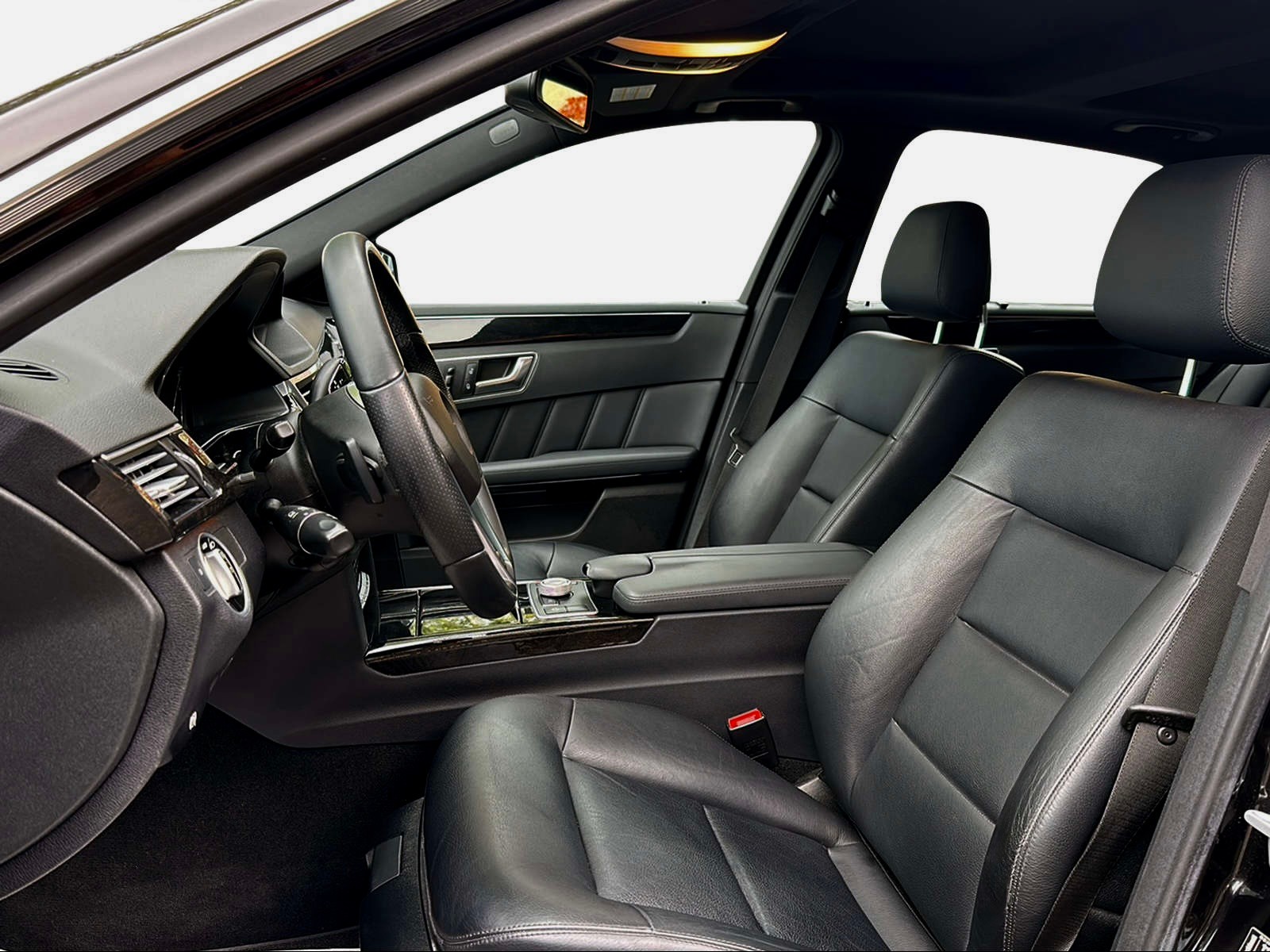 MERCEDES-BENZ E 500 CGI BlueEff. Avantgarde 4Matic 7G-Tronic-image-9
